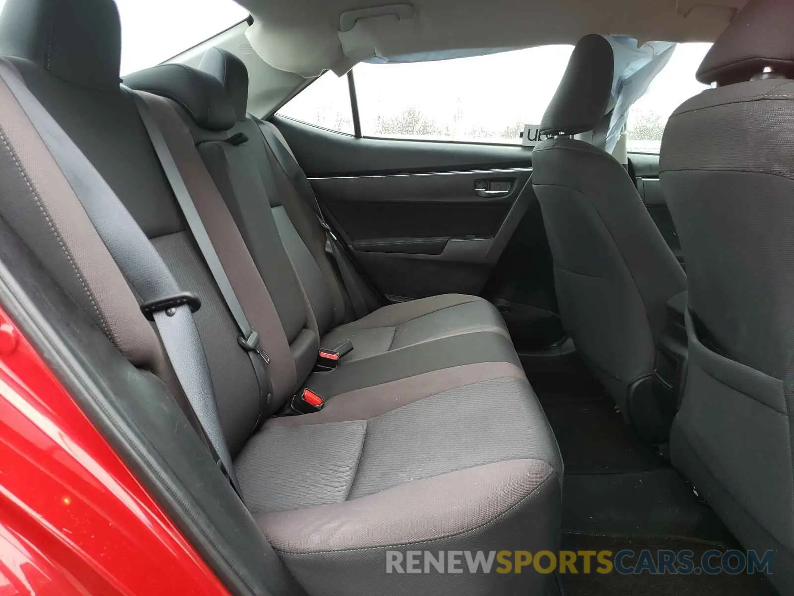 6 Photograph of a damaged car 5YFBURHE1KP885500 TOYOTA COROLLA 2019