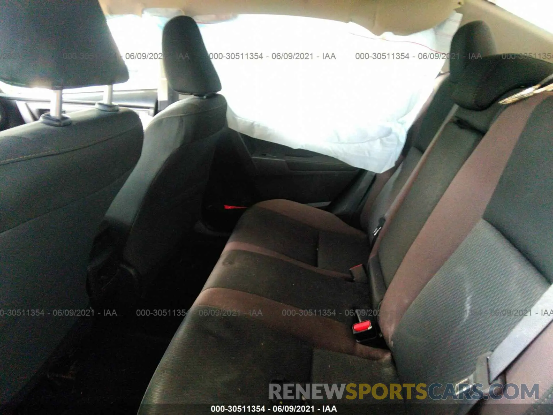 8 Photograph of a damaged car 5YFBURHE1KP888381 TOYOTA COROLLA 2019