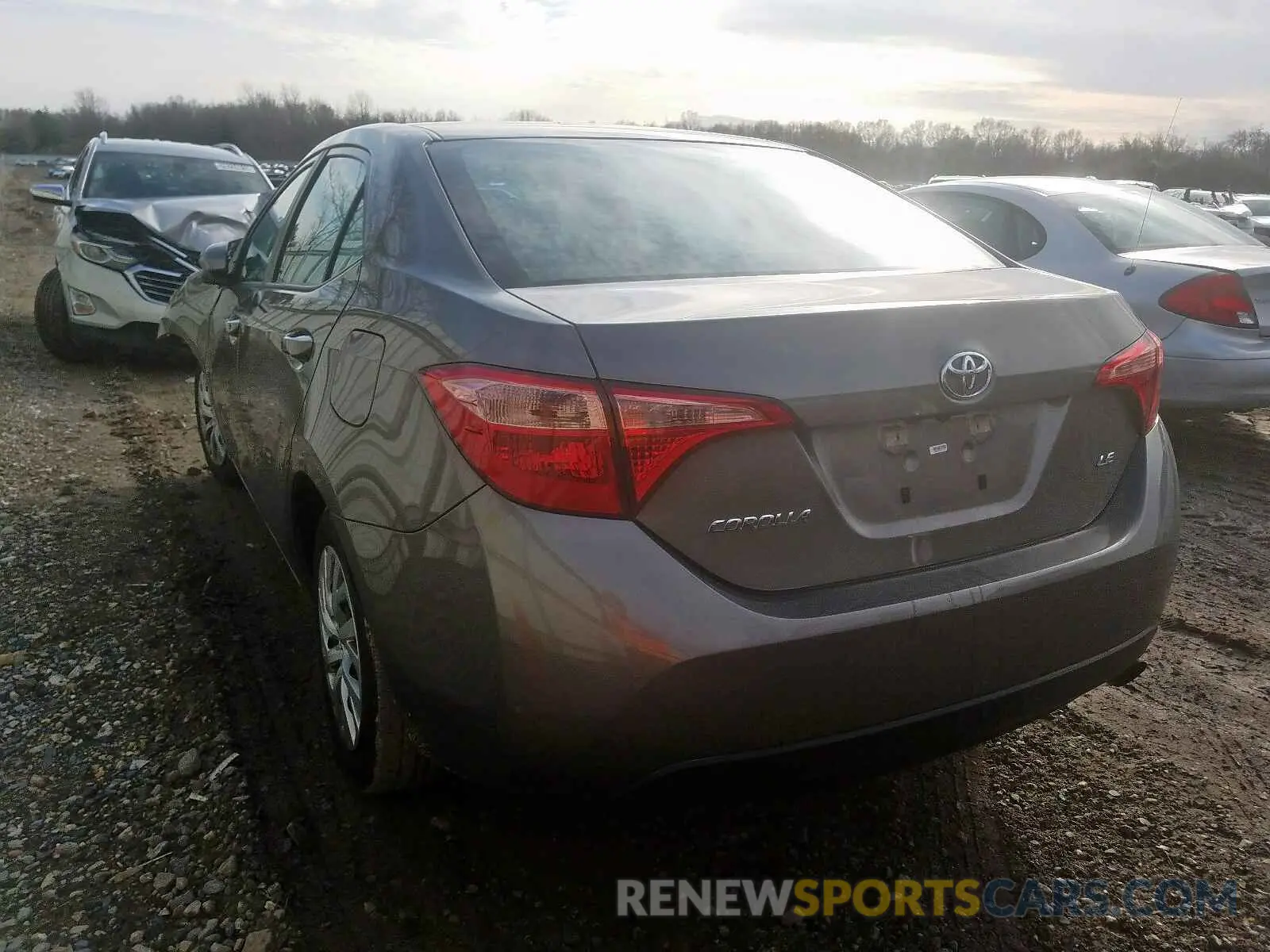 3 Photograph of a damaged car 5YFBURHE1KP889949 TOYOTA COROLLA 2019