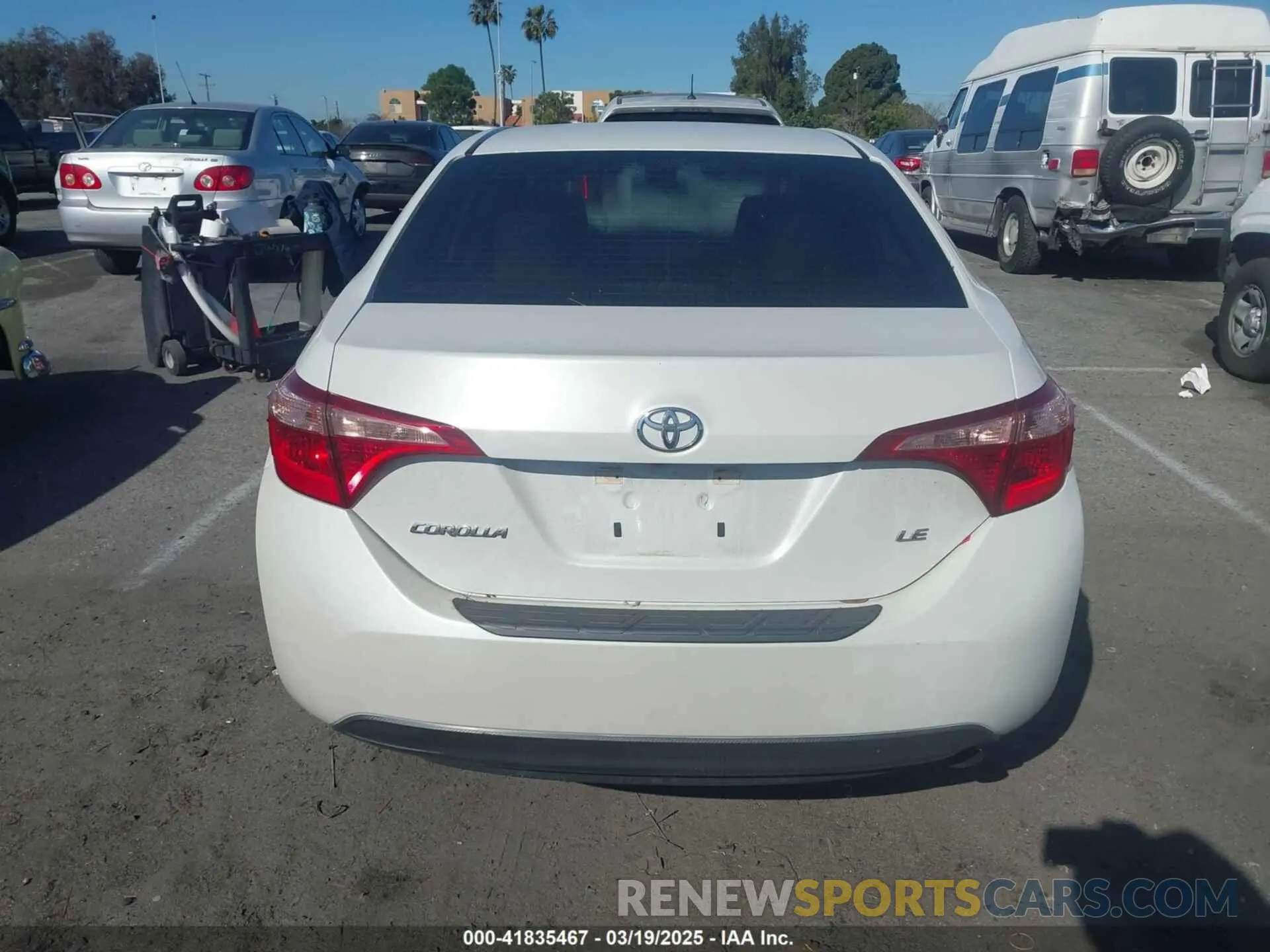 16 Photograph of a damaged car 5YFBURHE1KP898179 TOYOTA COROLLA 2019