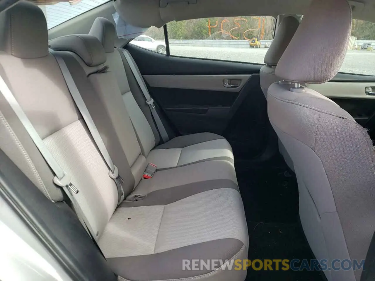 6 Photograph of a damaged car 5YFBURHE1KP903798 TOYOTA COROLLA 2019