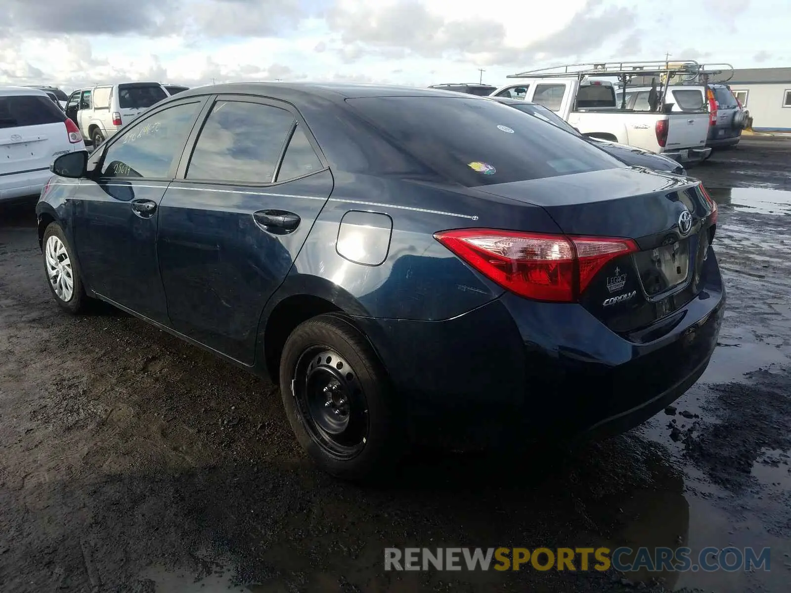 3 Photograph of a damaged car 5YFBURHE1KP904580 TOYOTA COROLLA 2019
