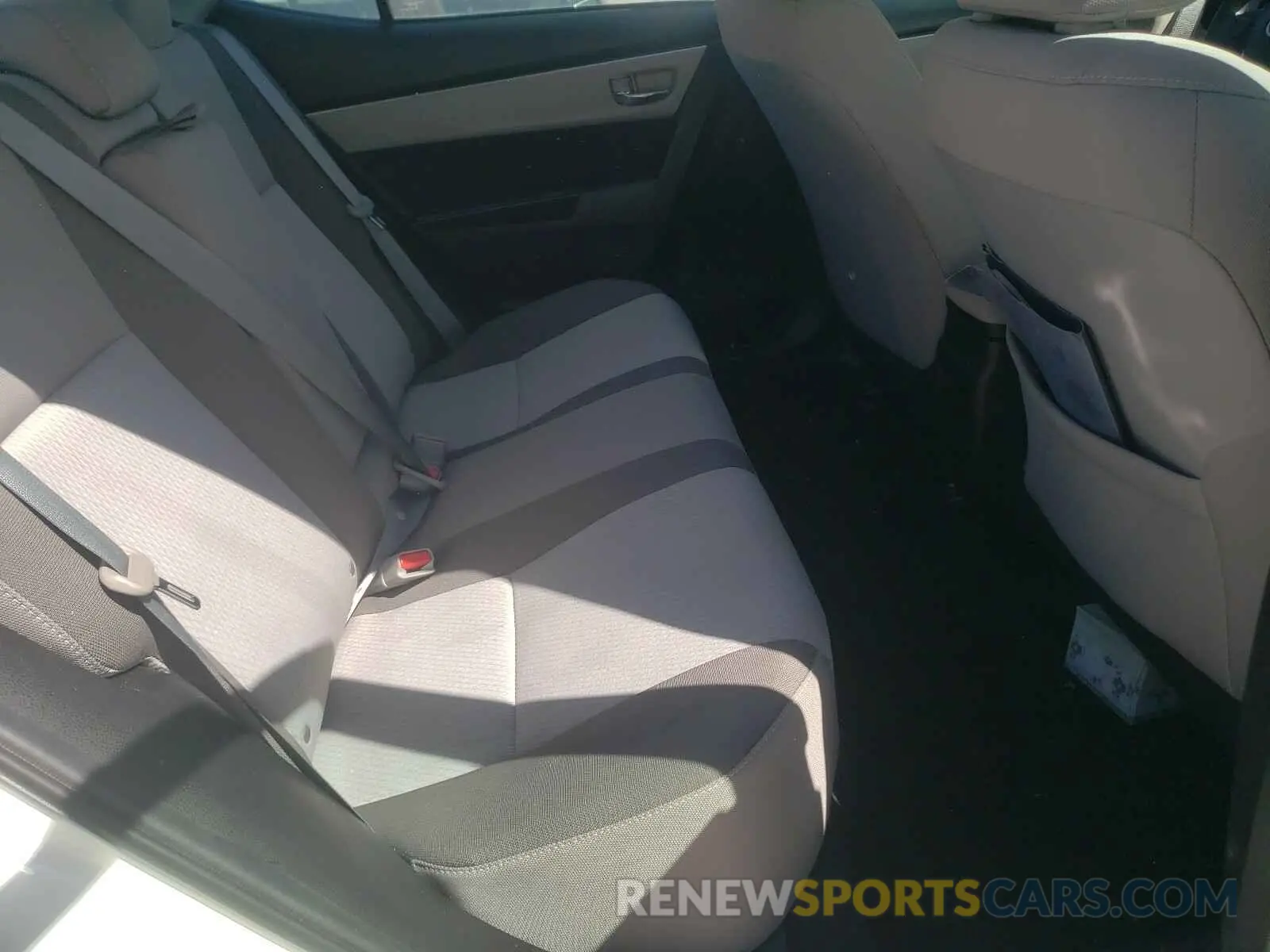 6 Photograph of a damaged car 5YFBURHE1KP906510 TOYOTA COROLLA 2019
