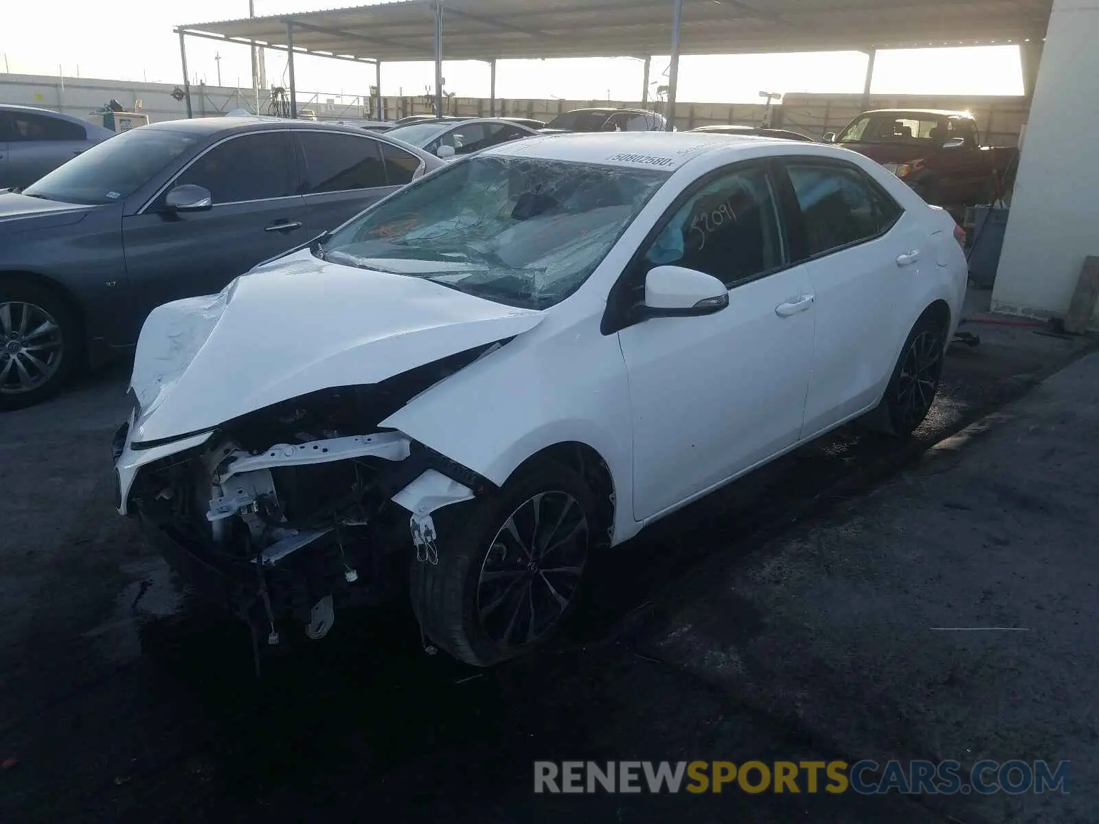2 Photograph of a damaged car 5YFBURHE1KP911464 TOYOTA COROLLA 2019