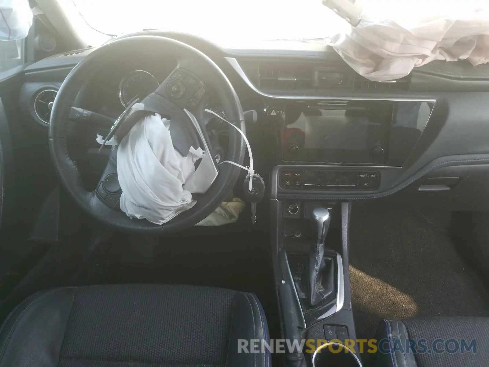 9 Photograph of a damaged car 5YFBURHE1KP911464 TOYOTA COROLLA 2019