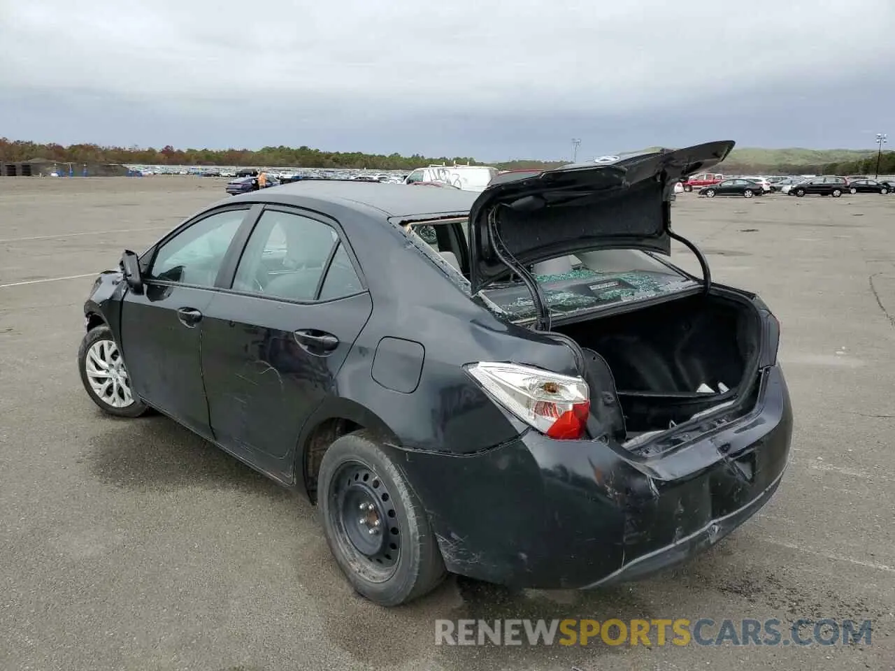 3 Photograph of a damaged car 5YFBURHE1KP913537 TOYOTA COROLLA 2019
