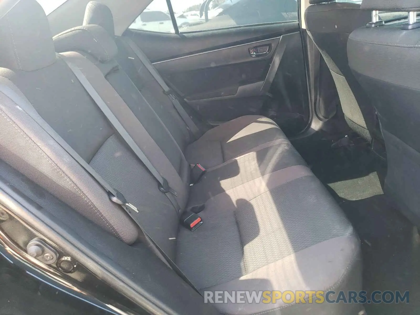 6 Photograph of a damaged car 5YFBURHE1KP914655 TOYOTA COROLLA 2019