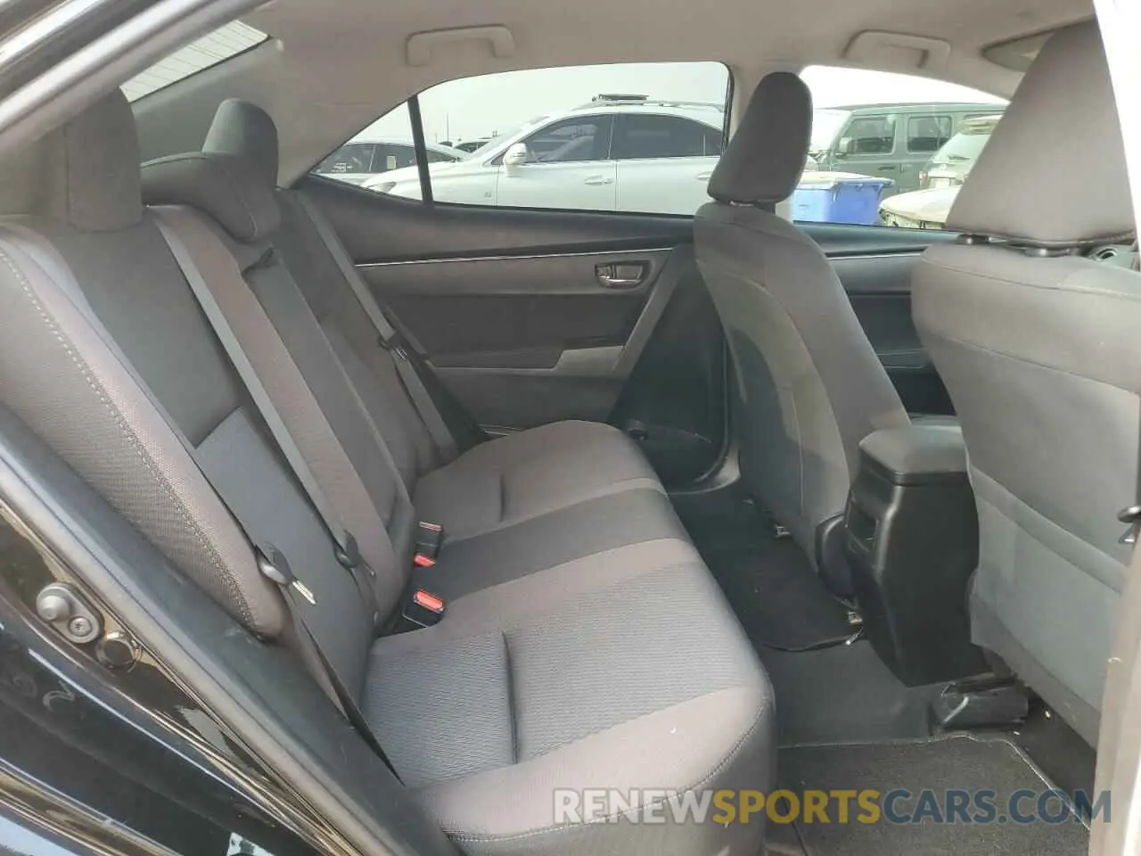 10 Фотография поврежденного автомобиля 5YFBURHE1KP915689 TOYOTA COROLLA 2019