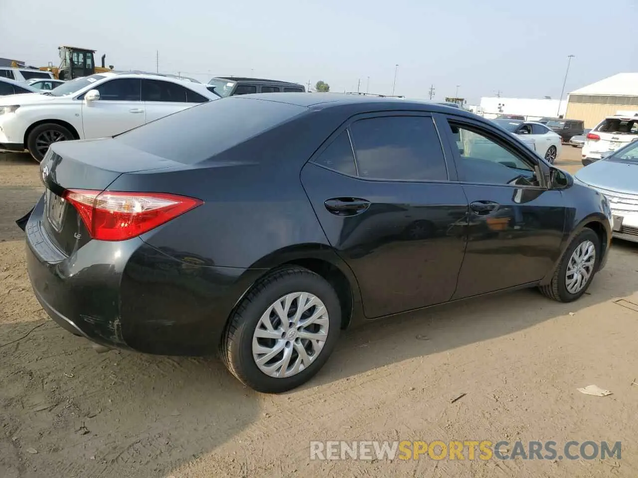 3 Фотография поврежденного автомобиля 5YFBURHE1KP915689 TOYOTA COROLLA 2019