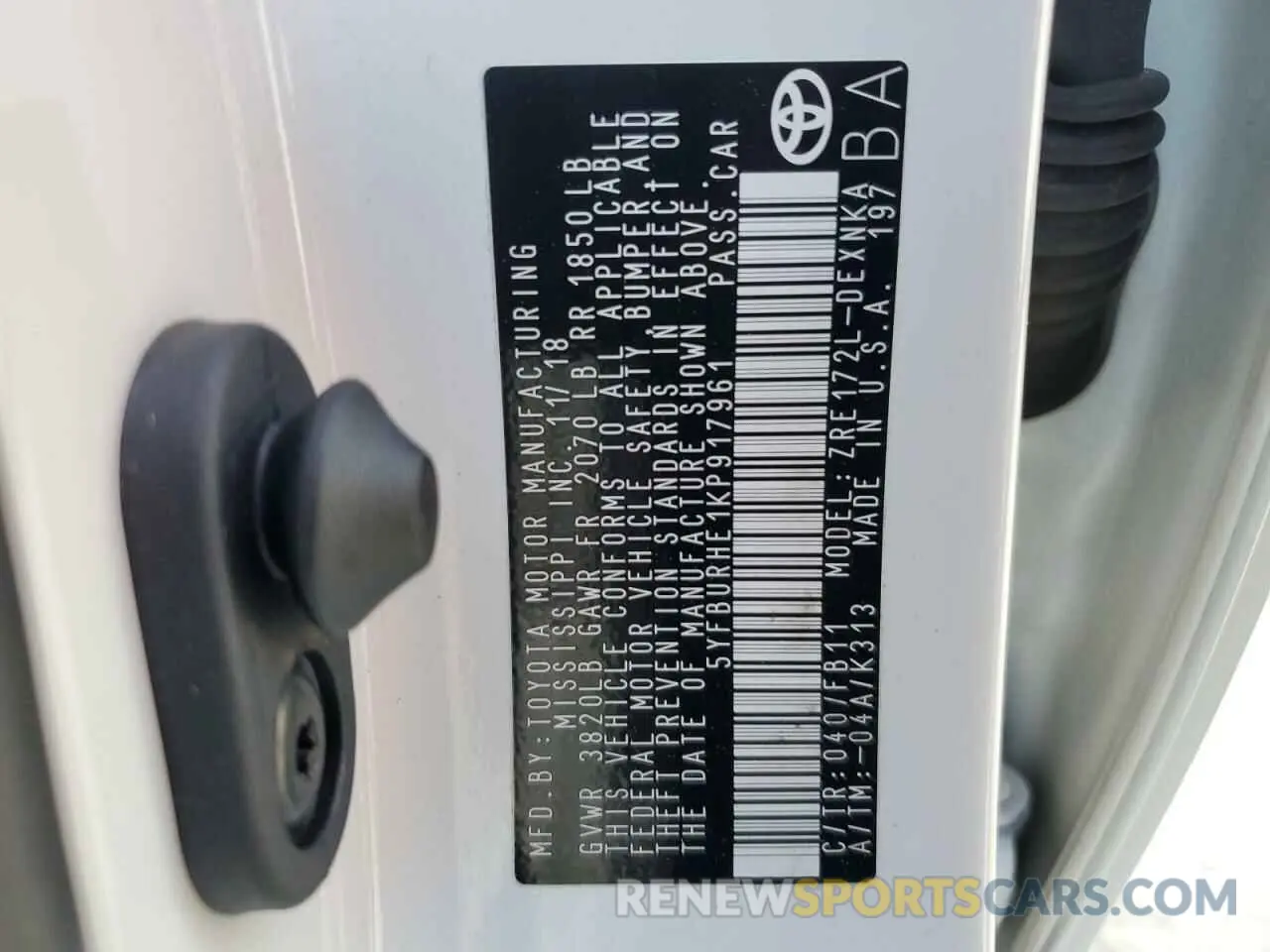 13 Photograph of a damaged car 5YFBURHE1KP917961 TOYOTA COROLLA 2019