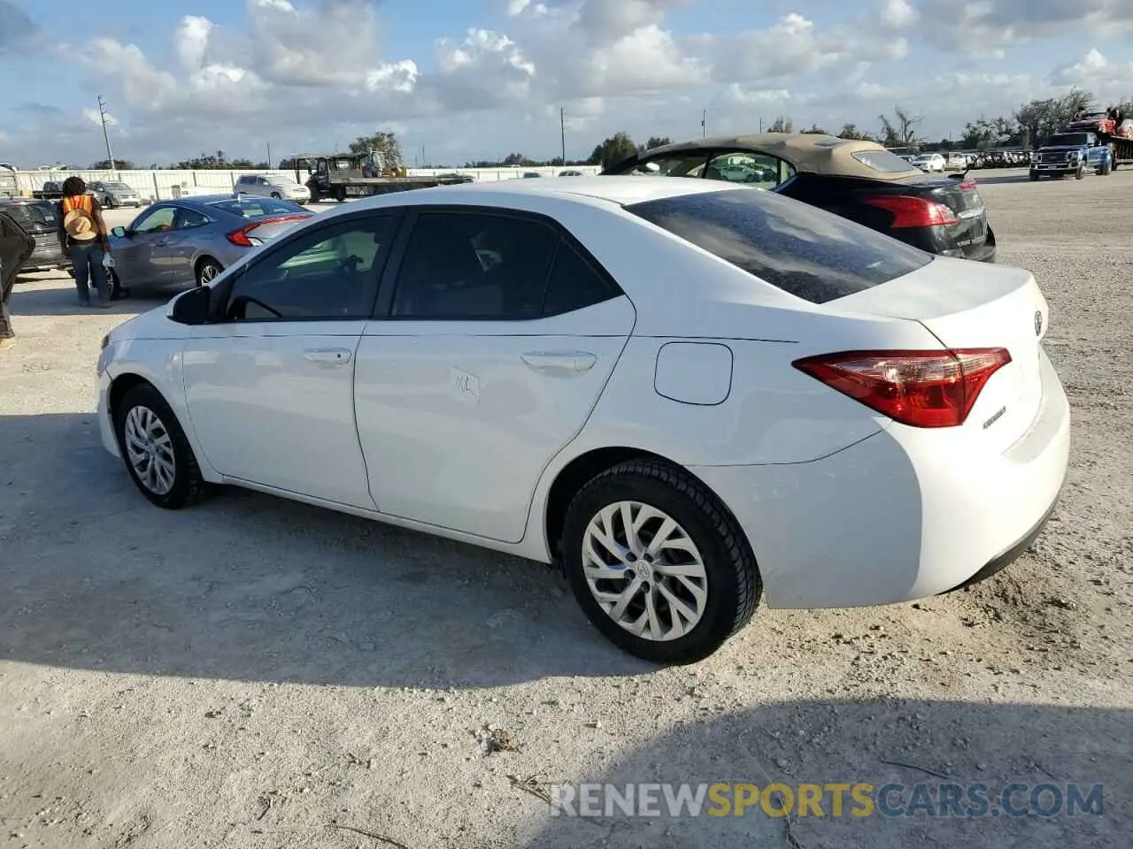2 Photograph of a damaged car 5YFBURHE1KP917961 TOYOTA COROLLA 2019