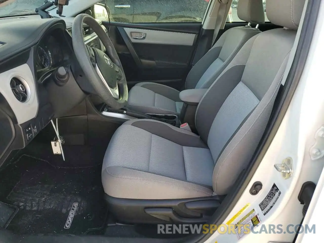7 Photograph of a damaged car 5YFBURHE1KP917961 TOYOTA COROLLA 2019