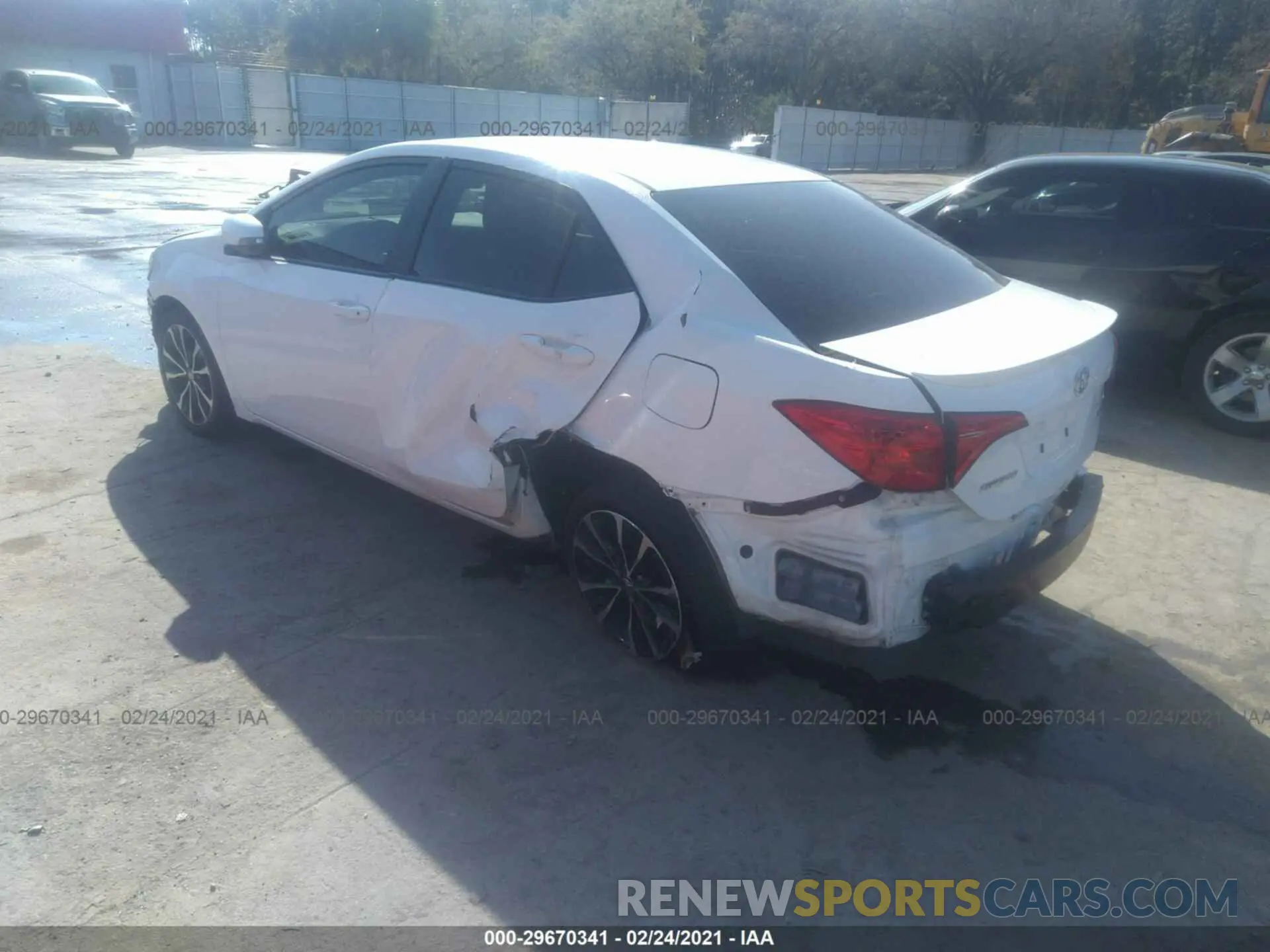 3 Photograph of a damaged car 5YFBURHE1KP918981 TOYOTA COROLLA 2019