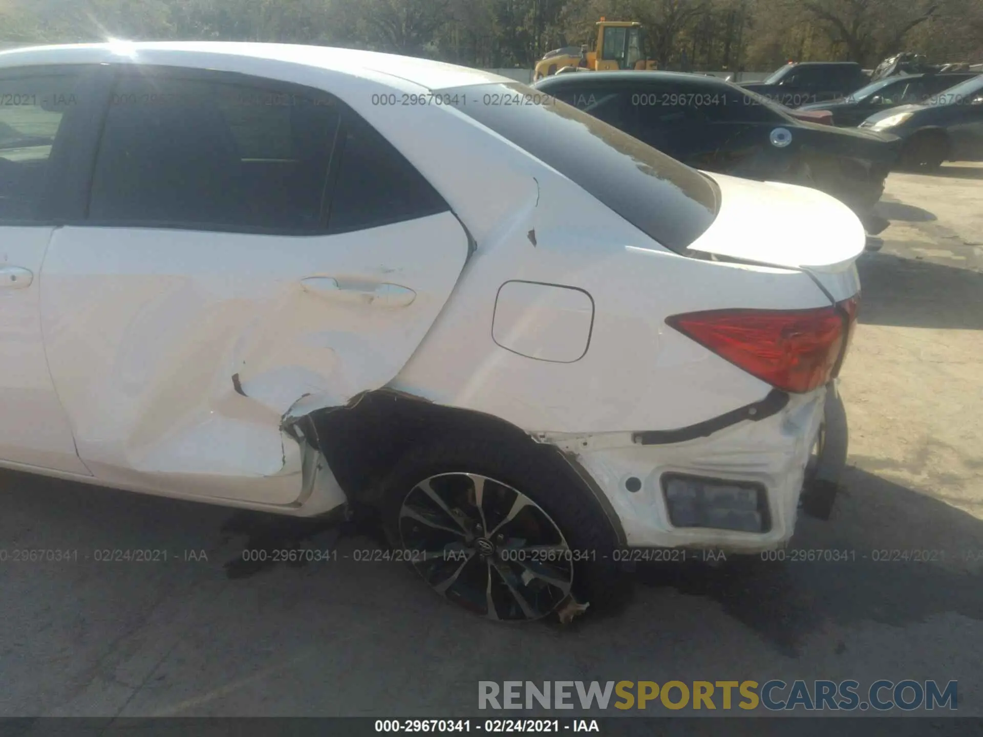 6 Photograph of a damaged car 5YFBURHE1KP918981 TOYOTA COROLLA 2019