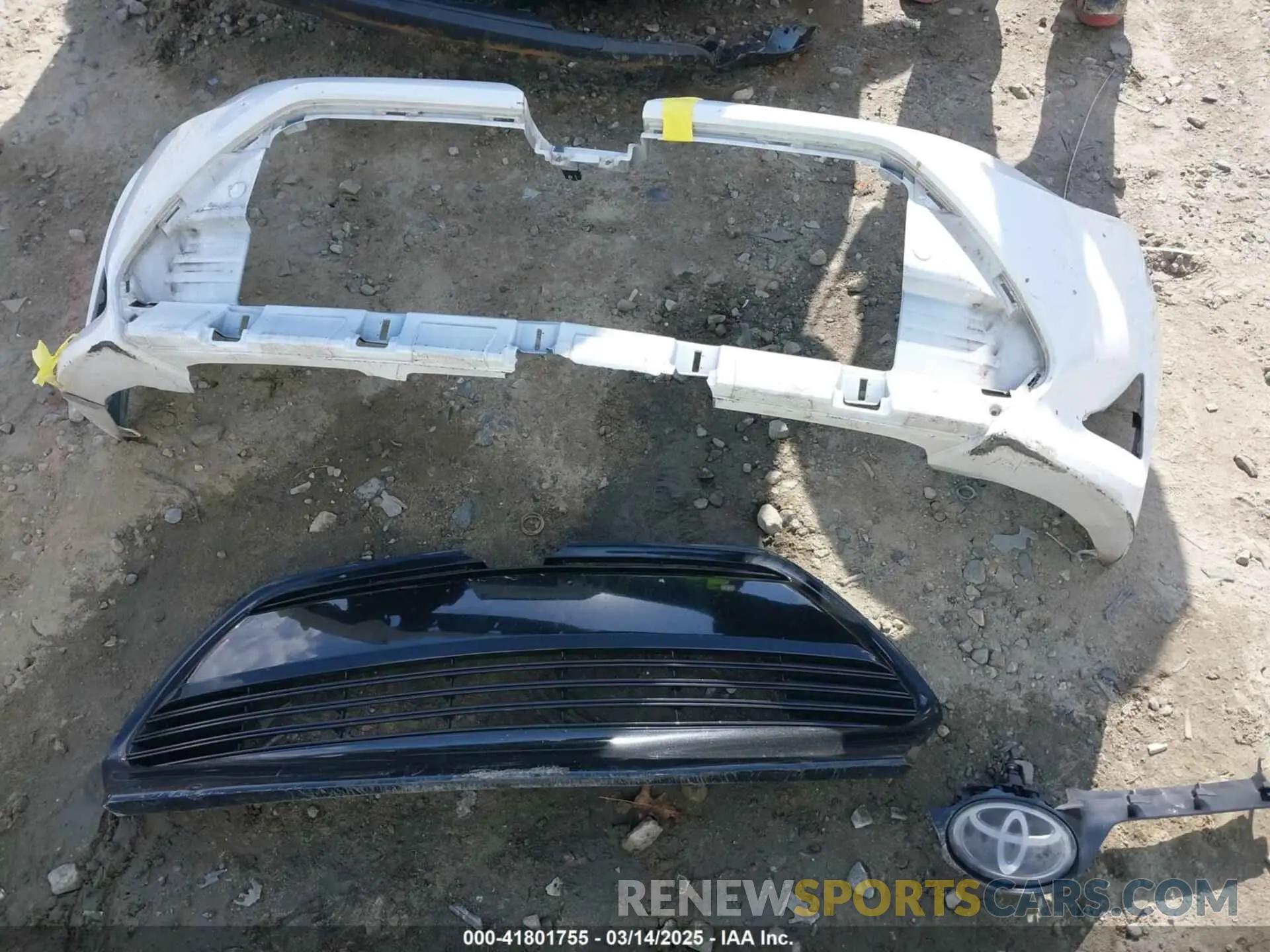 12 Photograph of a damaged car 5YFBURHE1KP920004 TOYOTA COROLLA 2019