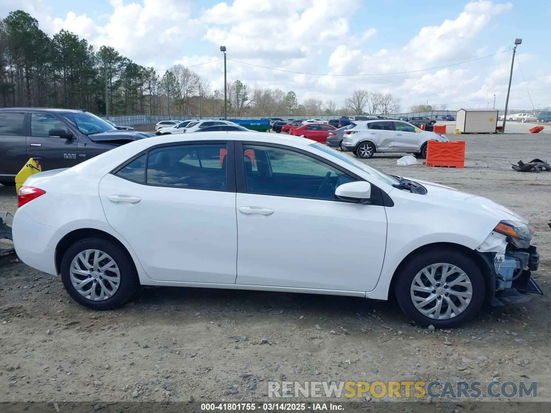 14 Photograph of a damaged car 5YFBURHE1KP920004 TOYOTA COROLLA 2019