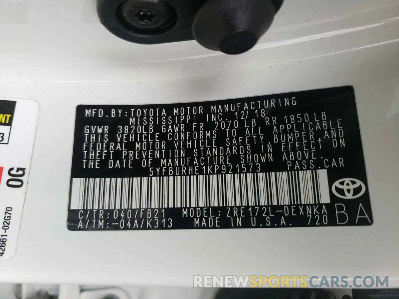 10 Photograph of a damaged car 5YFBURHE1KP921573 TOYOTA COROLLA 2019