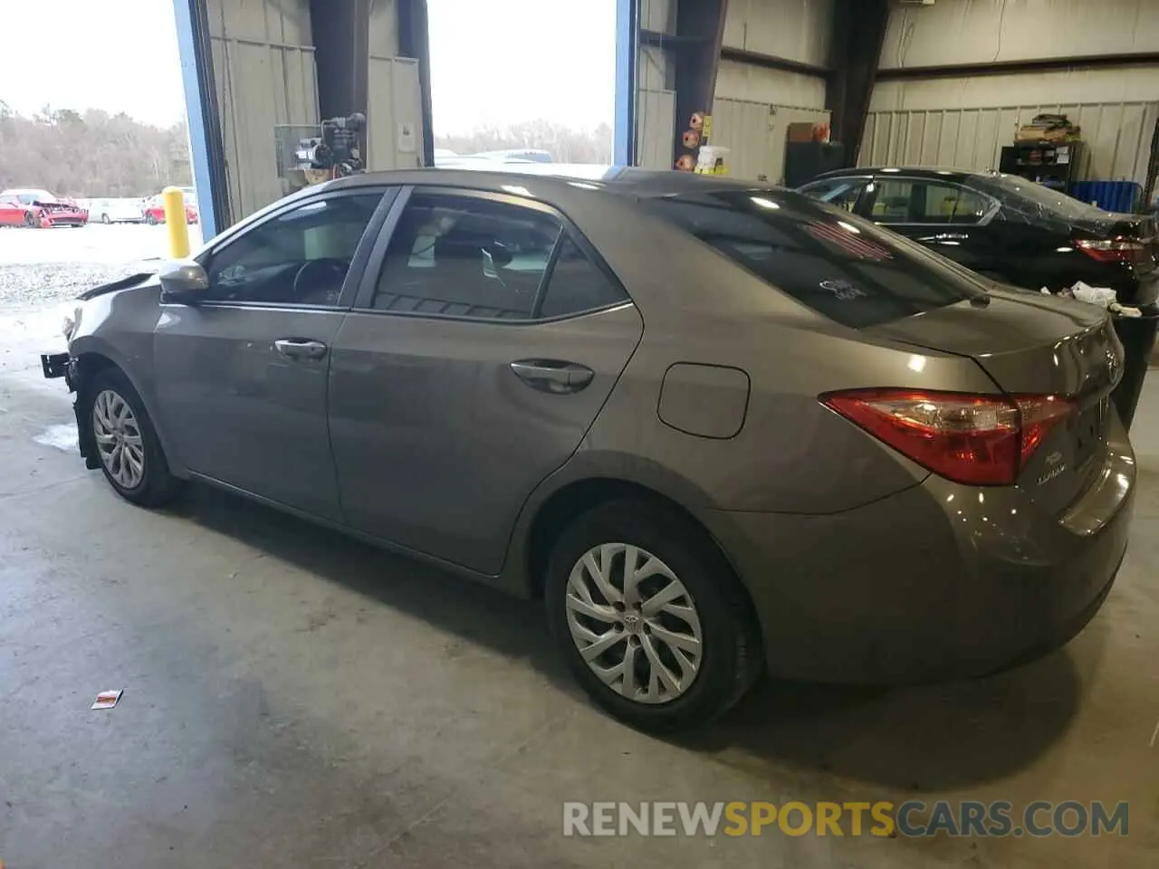2 Photograph of a damaged car 5YFBURHE1KP930306 TOYOTA COROLLA 2019