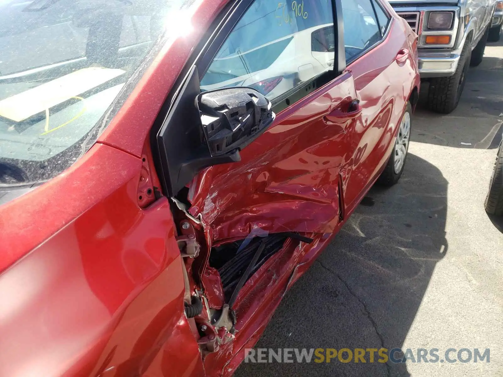 9 Photograph of a damaged car 5YFBURHE1KP932265 TOYOTA COROLLA 2019