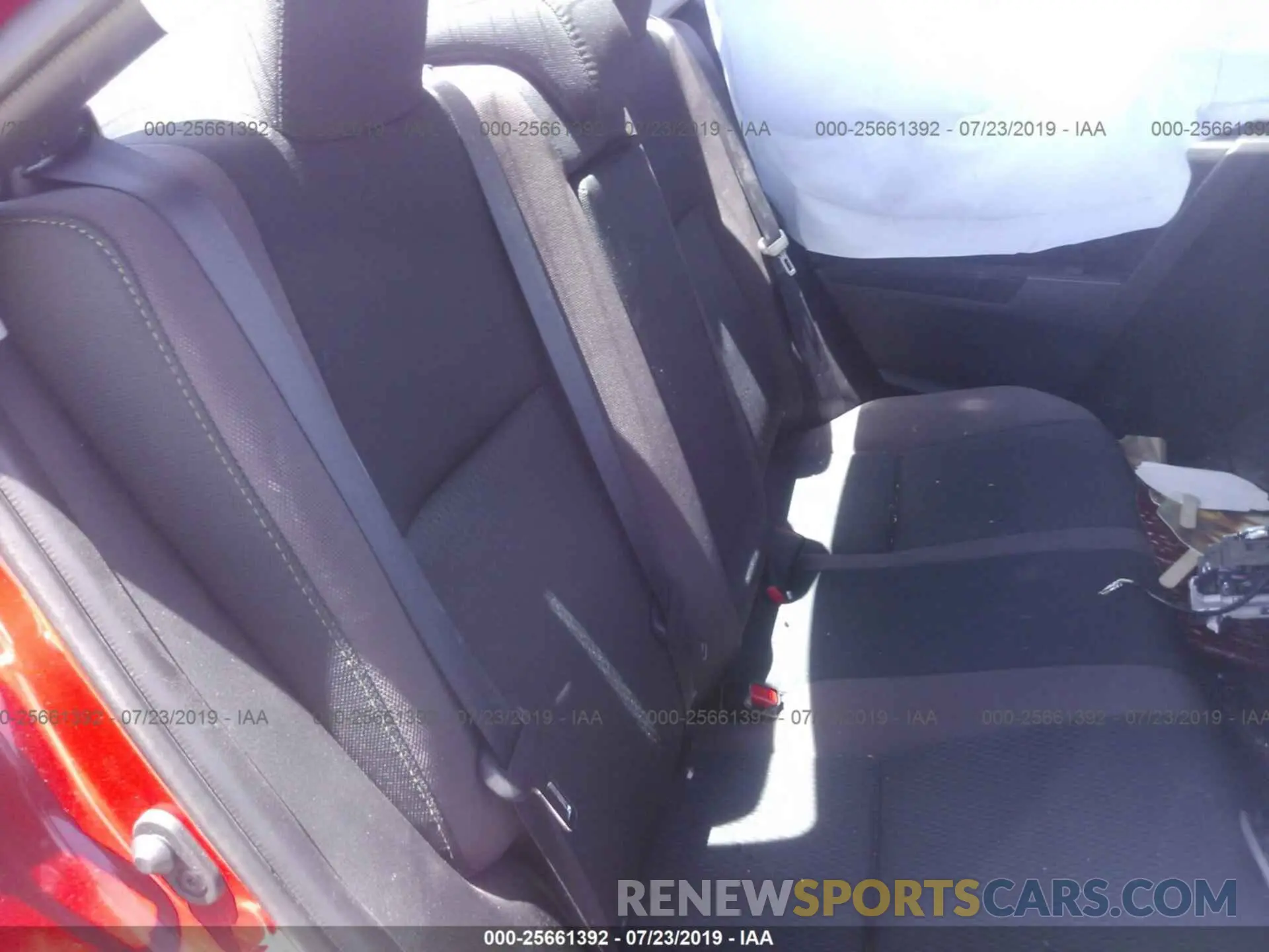 8 Photograph of a damaged car 5YFBURHE1KP933366 TOYOTA COROLLA 2019