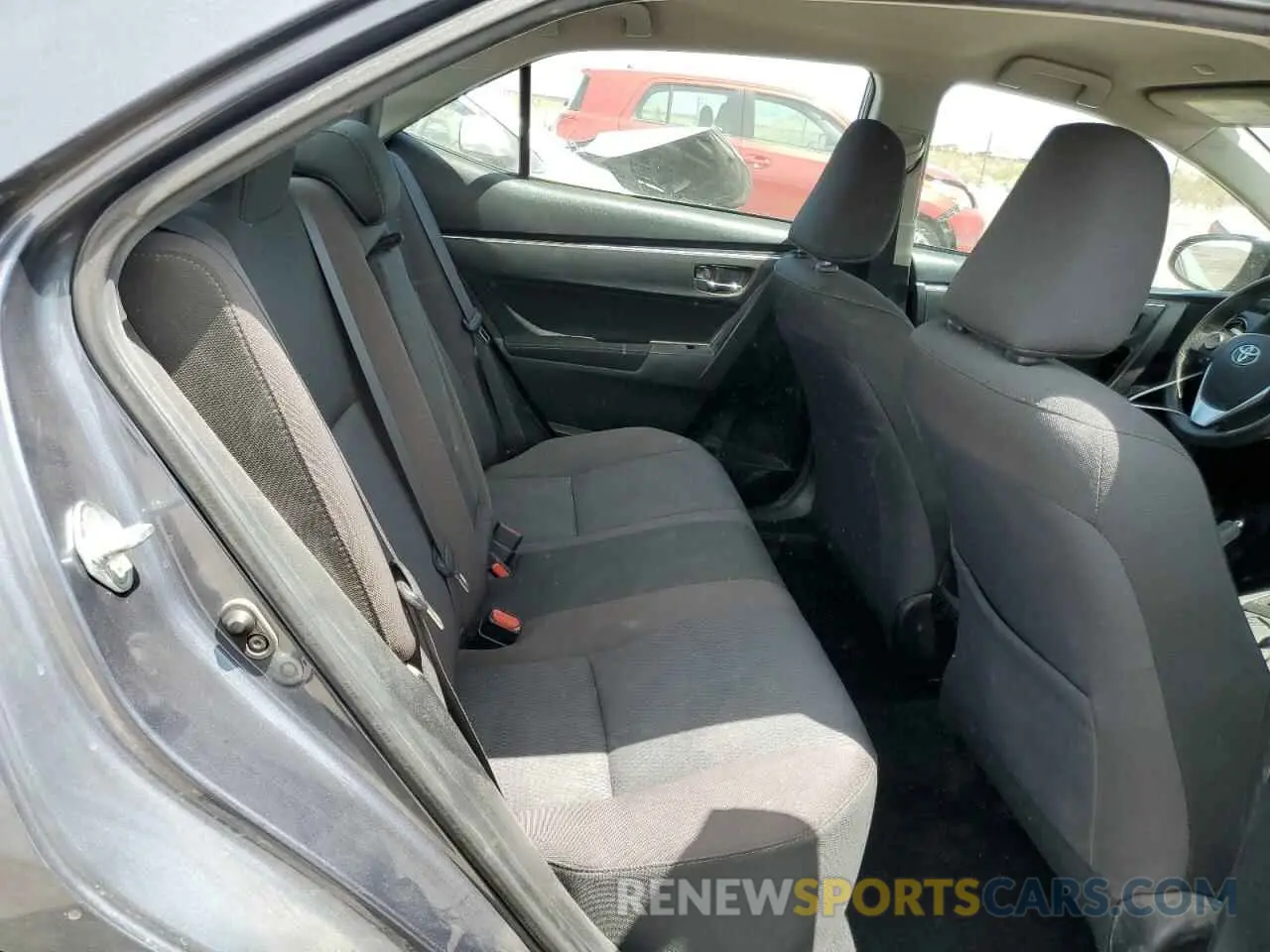 10 Фотография поврежденного автомобиля 5YFBURHE1KP937417 TOYOTA COROLLA 2019