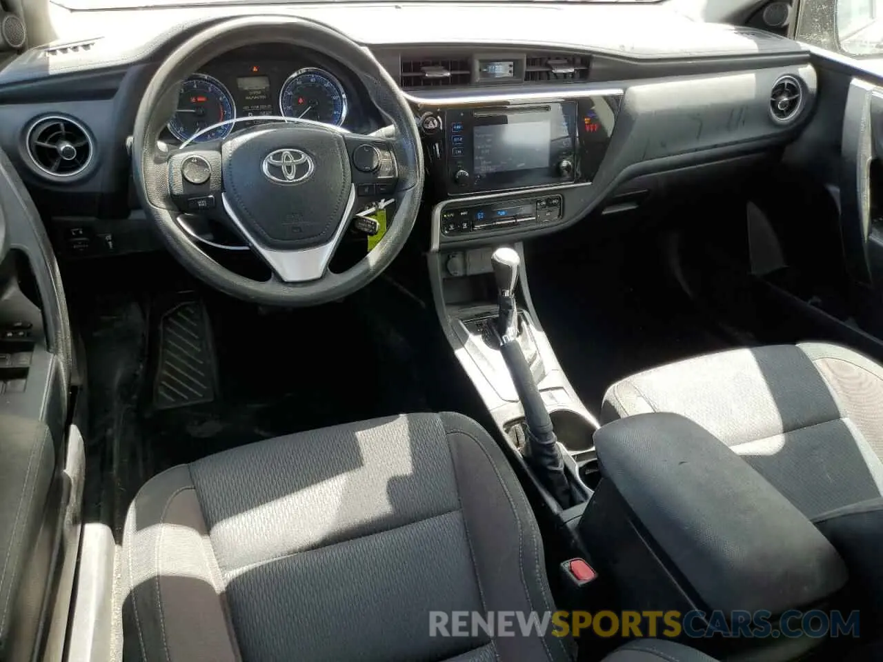 8 Фотография поврежденного автомобиля 5YFBURHE1KP937417 TOYOTA COROLLA 2019