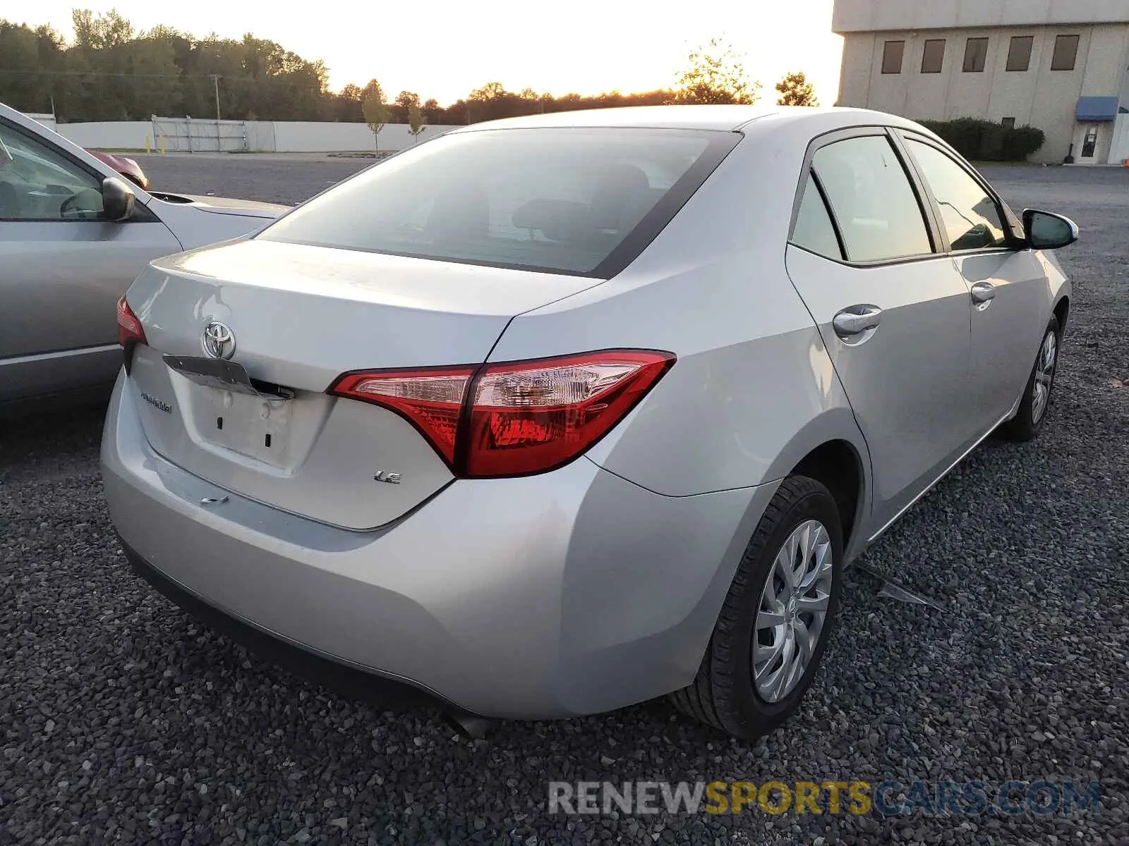4 Photograph of a damaged car 5YFBURHE1KP937692 TOYOTA COROLLA 2019