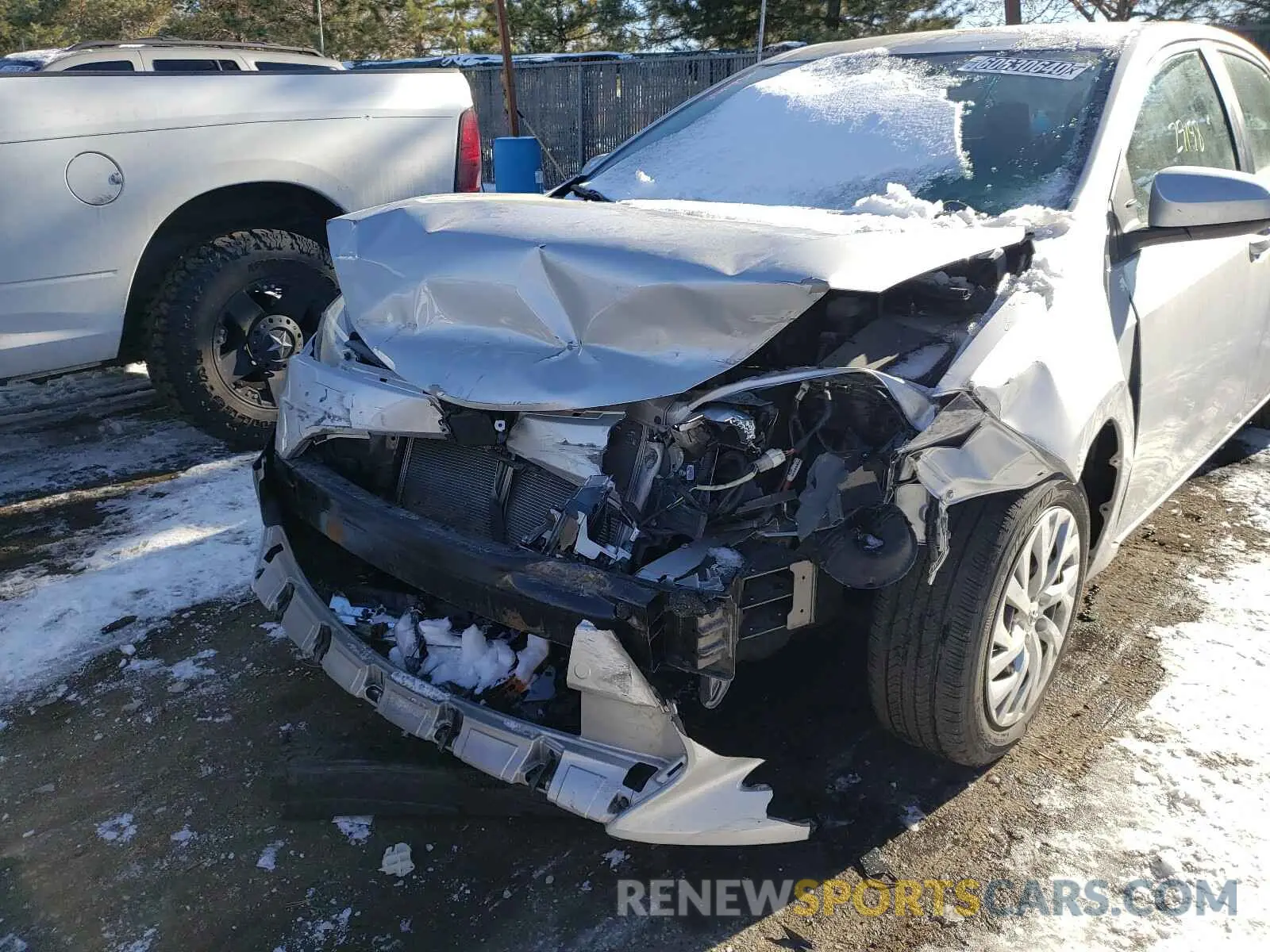 9 Photograph of a damaged car 5YFBURHE1KP939216 TOYOTA COROLLA 2019