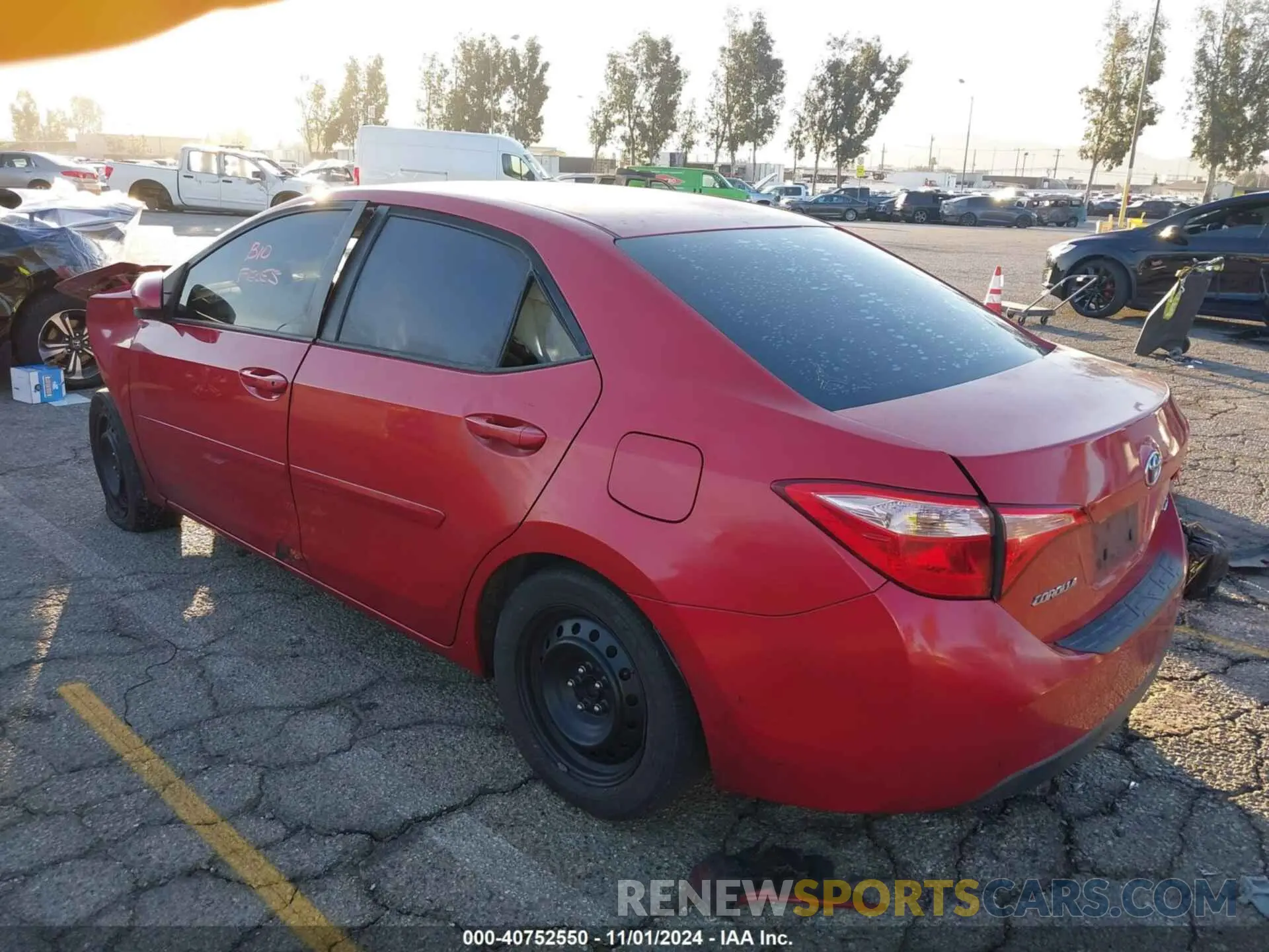 3 Photograph of a damaged car 5YFBURHE1KP946456 TOYOTA COROLLA 2019