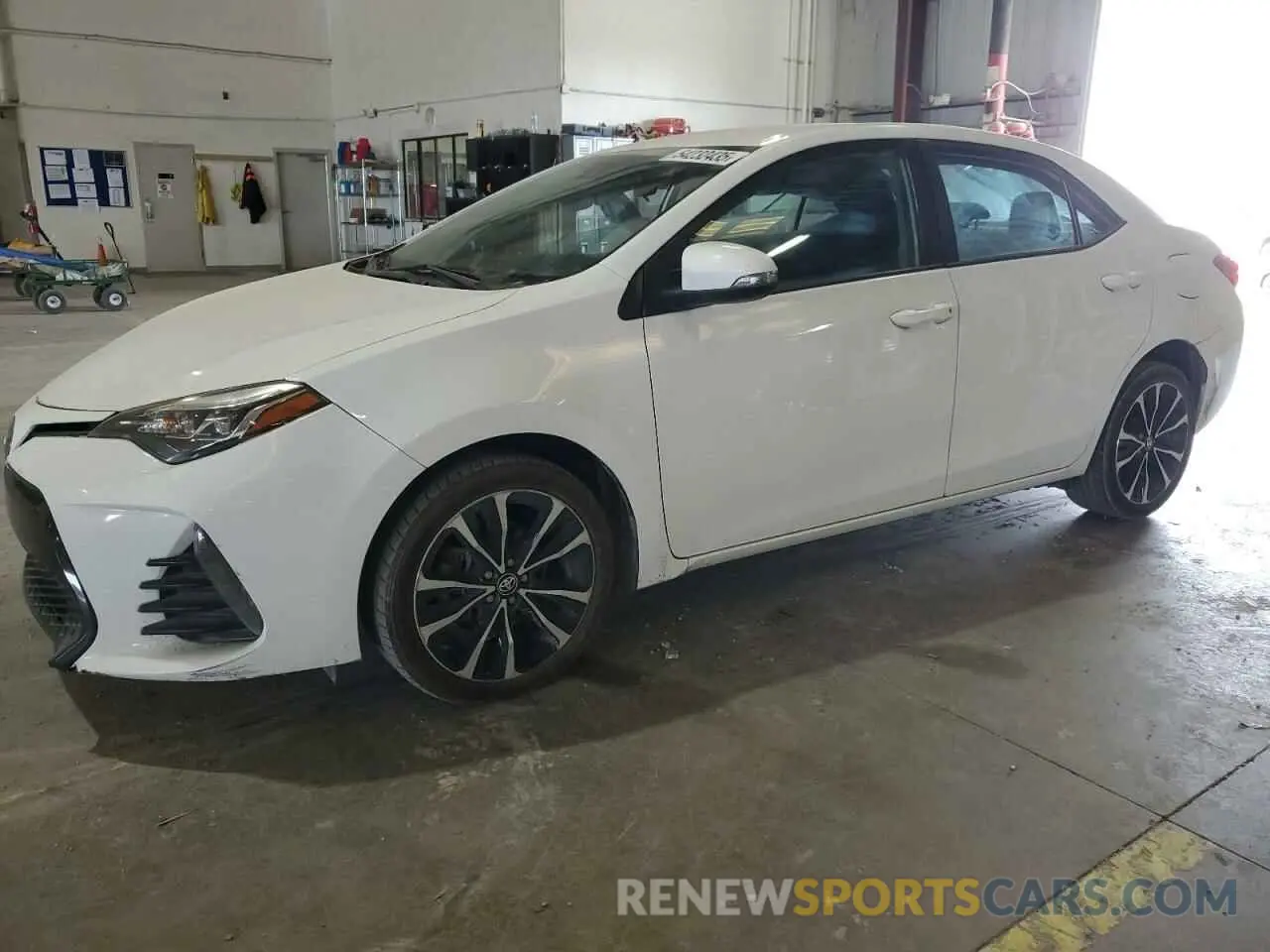 1 Фотография поврежденного автомобиля 5YFBURHE1KP946876 TOYOTA COROLLA 2019
