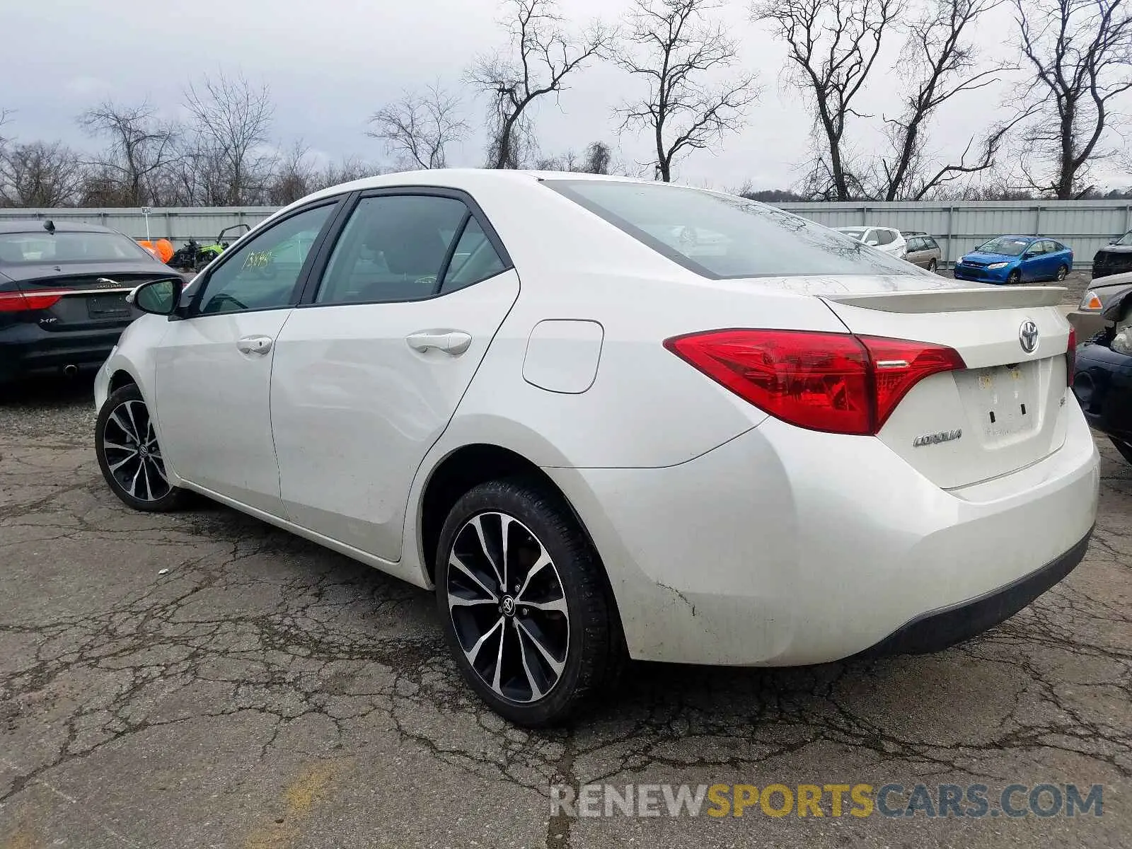 3 Photograph of a damaged car 5YFBURHE2KP857995 TOYOTA COROLLA 2019