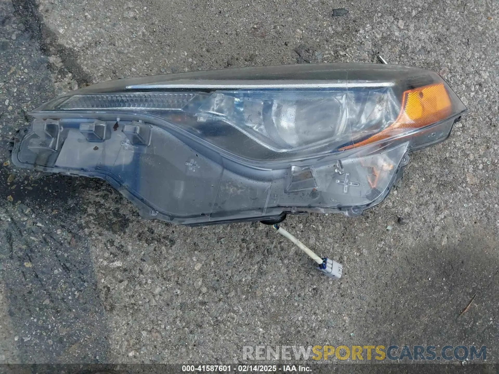 12 Photograph of a damaged car 5YFBURHE2KP858502 TOYOTA COROLLA 2019