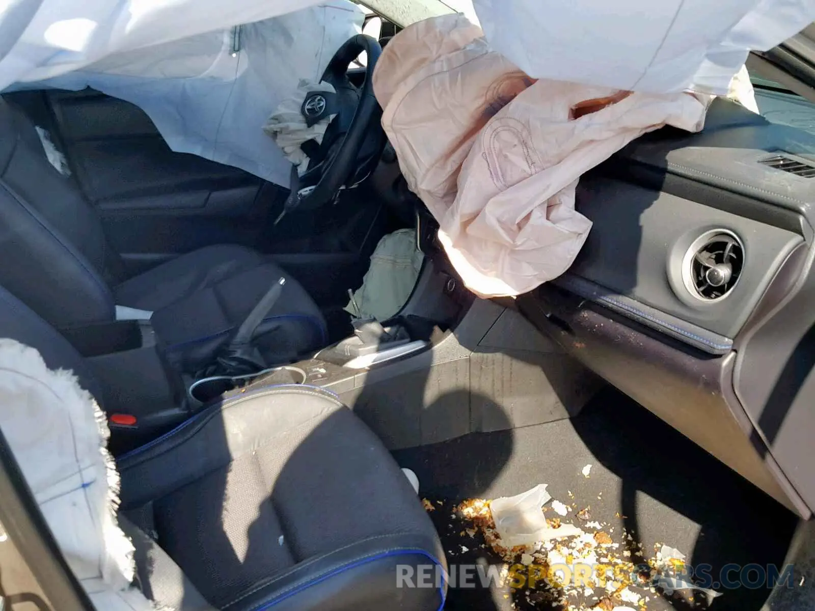 5 Photograph of a damaged car 5YFBURHE2KP868107 TOYOTA COROLLA 2019