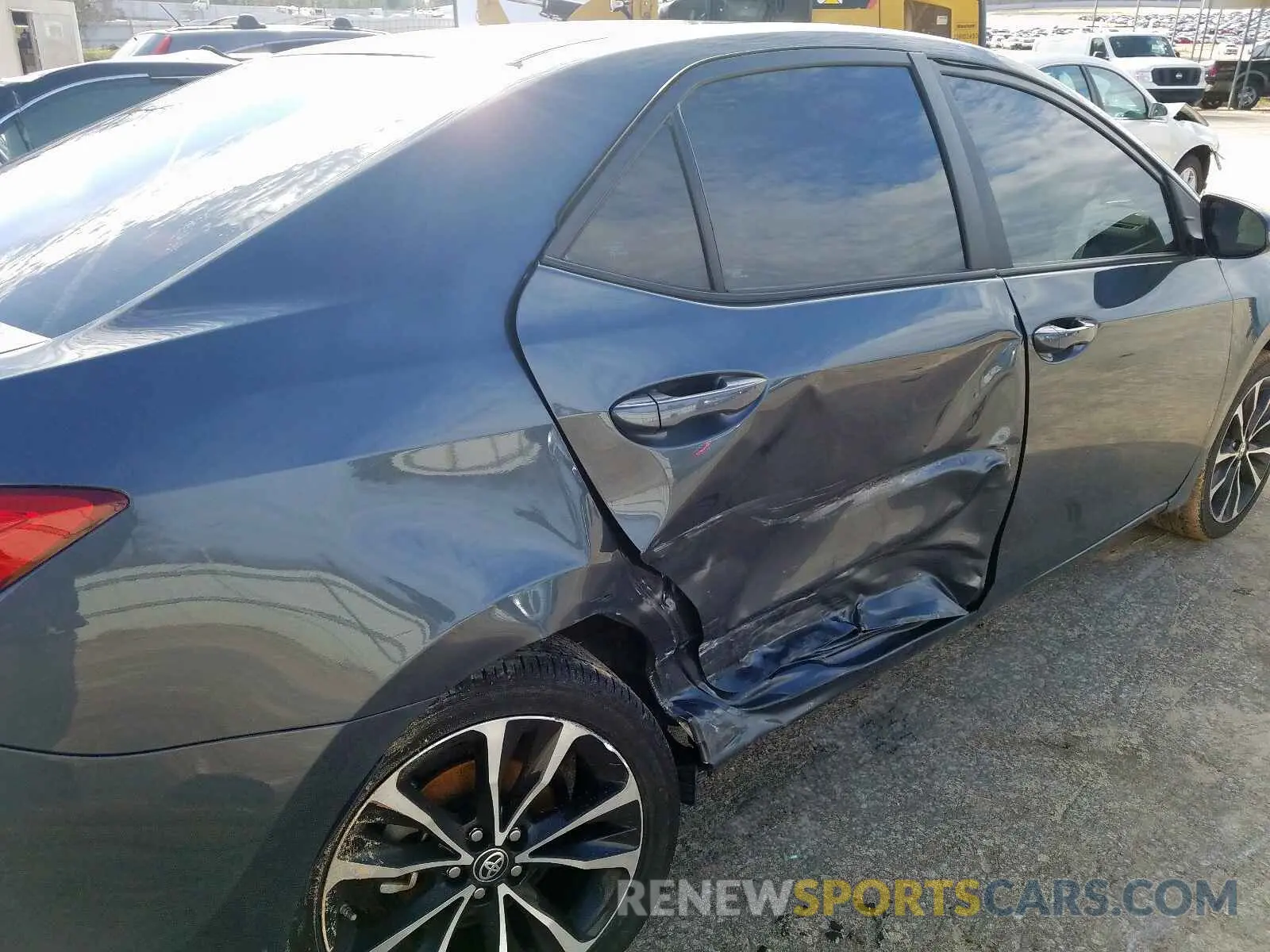 9 Photograph of a damaged car 5YFBURHE2KP869287 TOYOTA COROLLA 2019