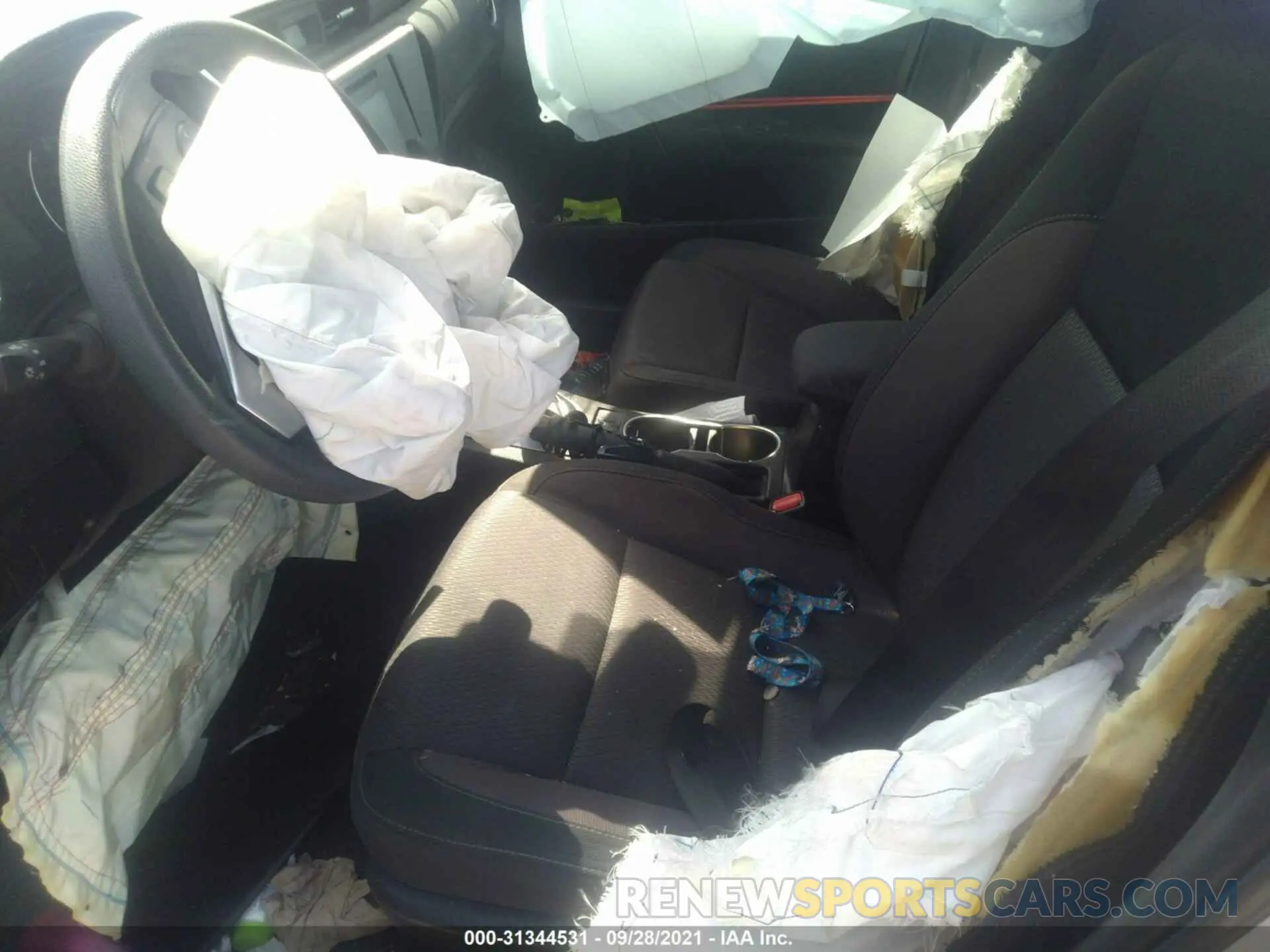 5 Фотография поврежденного автомобиля 5YFBURHE2KP875266 TOYOTA COROLLA 2019