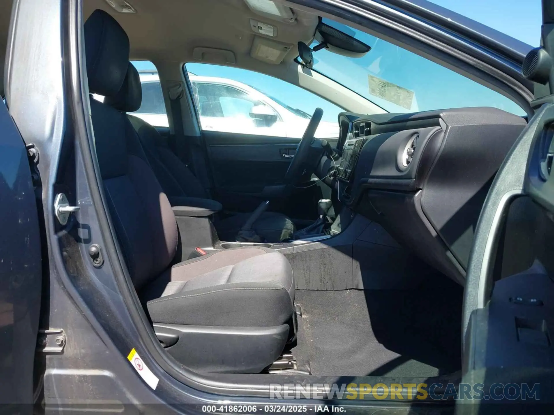 5 Фотография поврежденного автомобиля 5YFBURHE2KP877728 TOYOTA COROLLA 2019