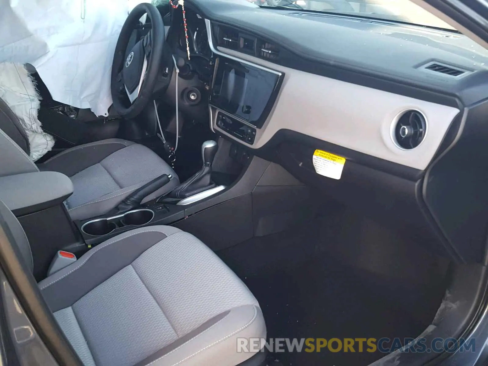 5 Photograph of a damaged car 5YFBURHE2KP878345 TOYOTA COROLLA 2019