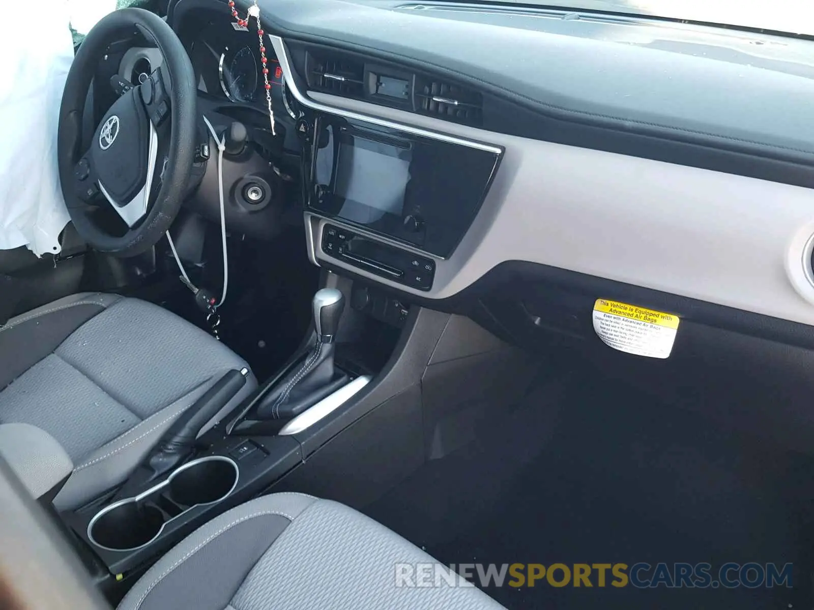 9 Photograph of a damaged car 5YFBURHE2KP878345 TOYOTA COROLLA 2019