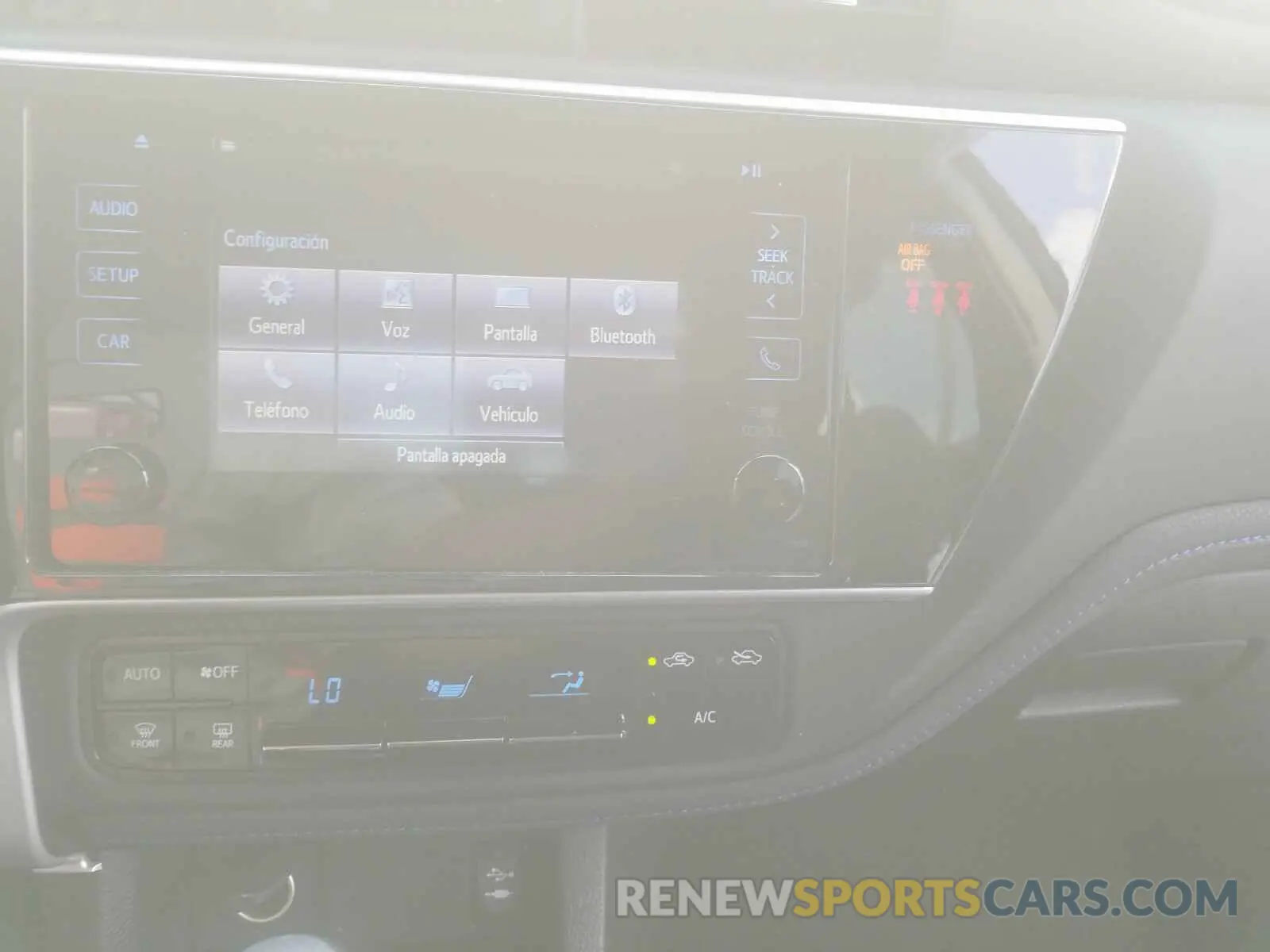 9 Photograph of a damaged car 5YFBURHE2KP879284 TOYOTA COROLLA 2019