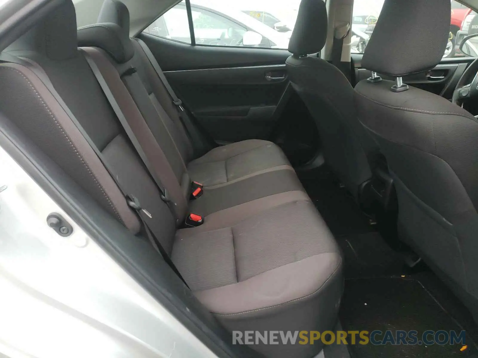 6 Photograph of a damaged car 5YFBURHE2KP885022 TOYOTA COROLLA 2019
