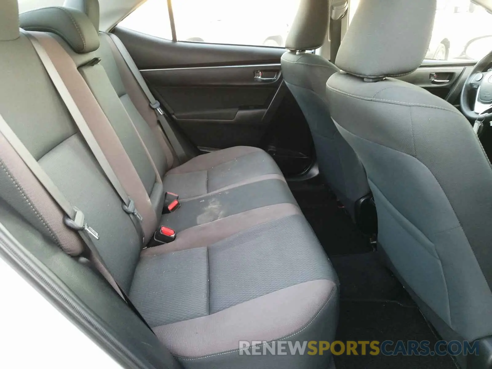 6 Photograph of a damaged car 5YFBURHE2KP889216 TOYOTA COROLLA 2019