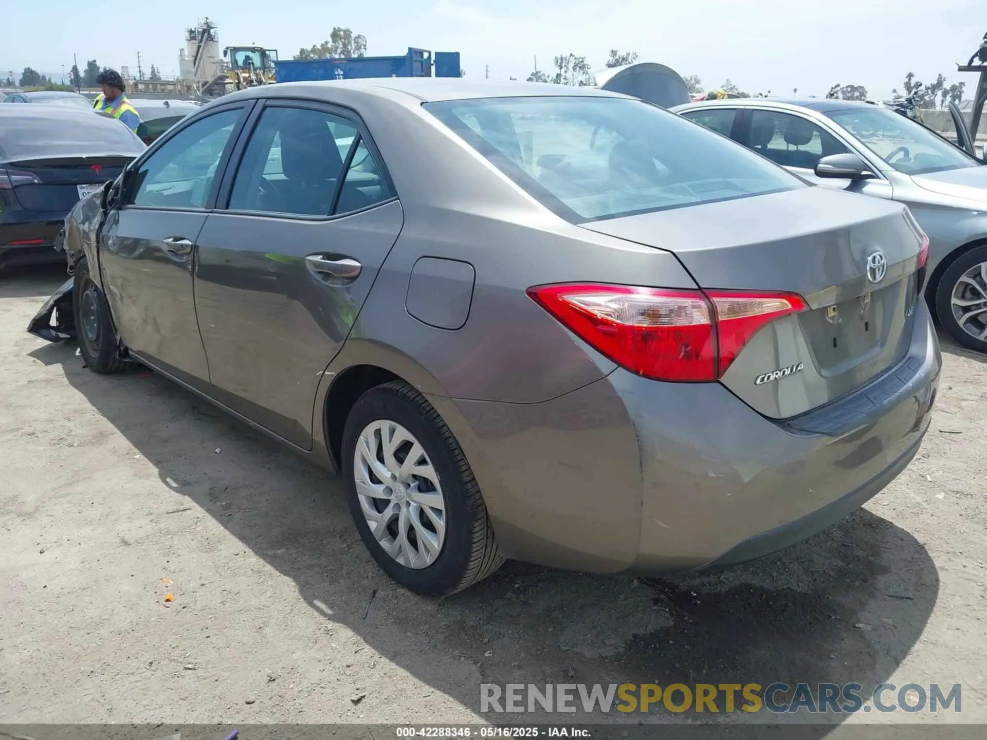 3 Photograph of a damaged car 5YFBURHE2KP894528 TOYOTA COROLLA 2019