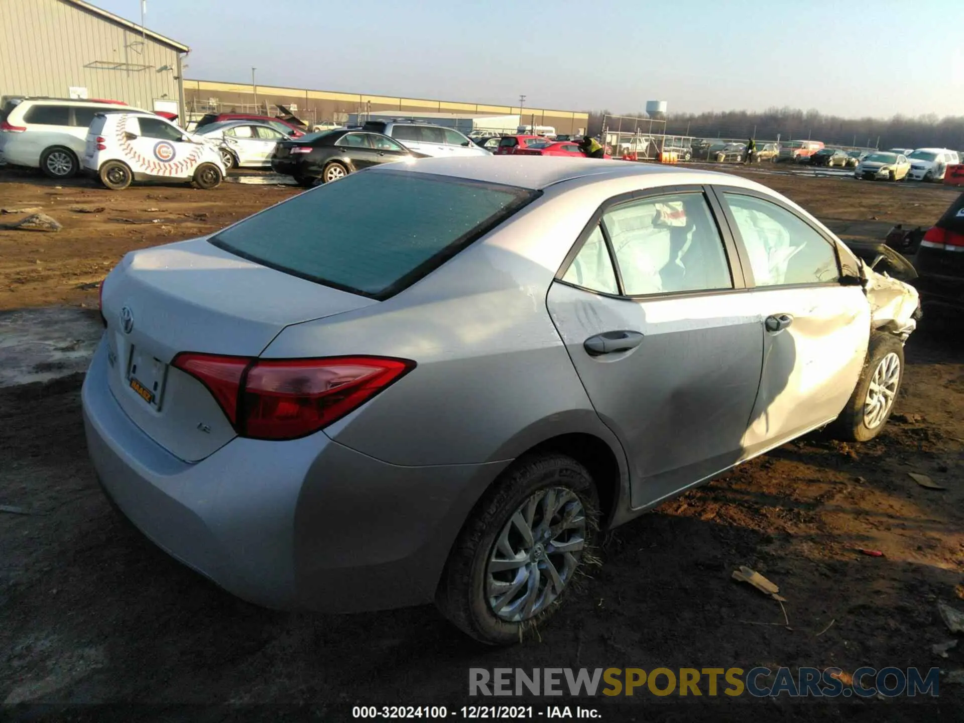 4 Photograph of a damaged car 5YFBURHE2KP897168 TOYOTA COROLLA 2019