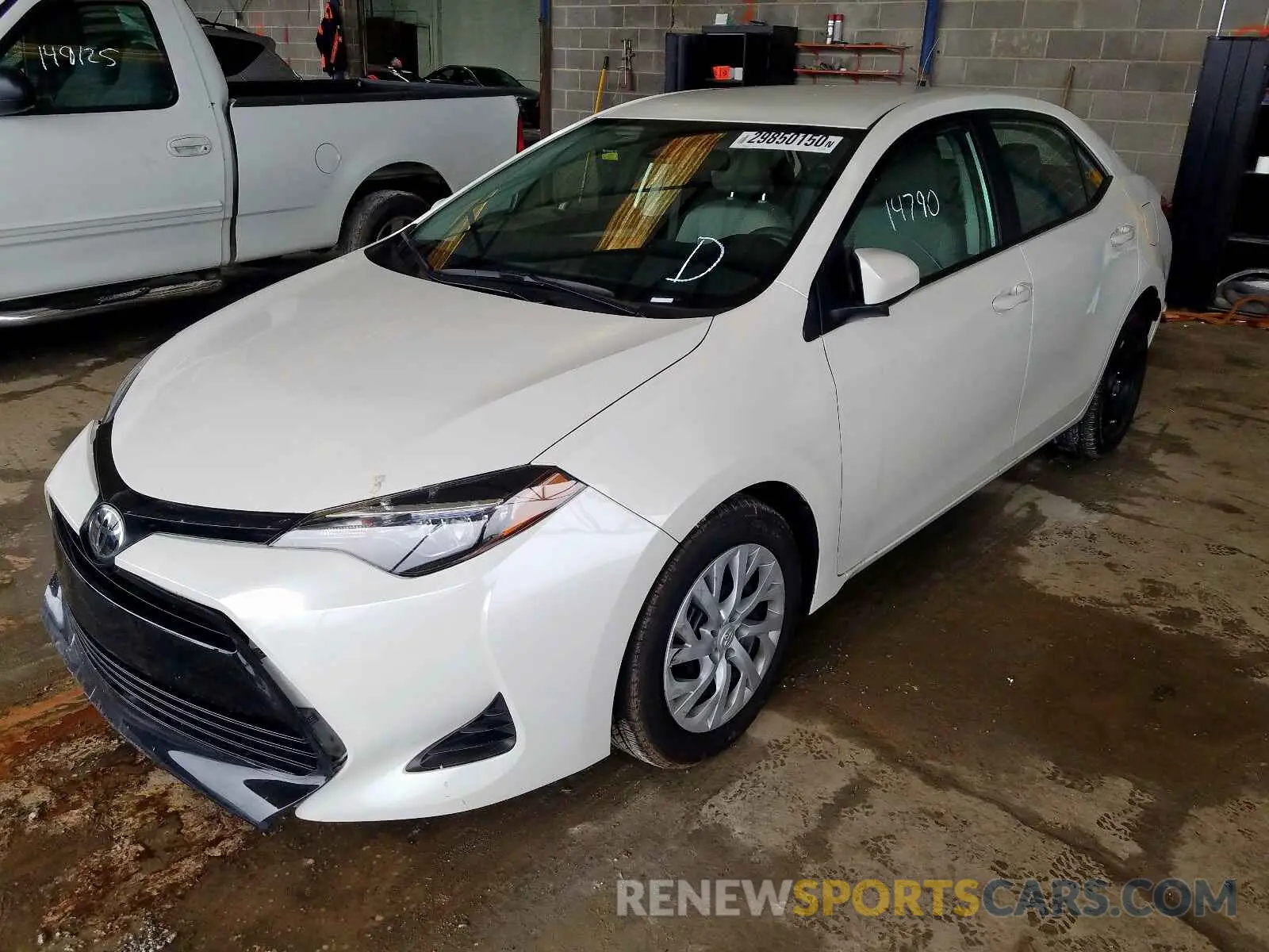2 Photograph of a damaged car 5YFBURHE2KP902420 TOYOTA COROLLA 2019