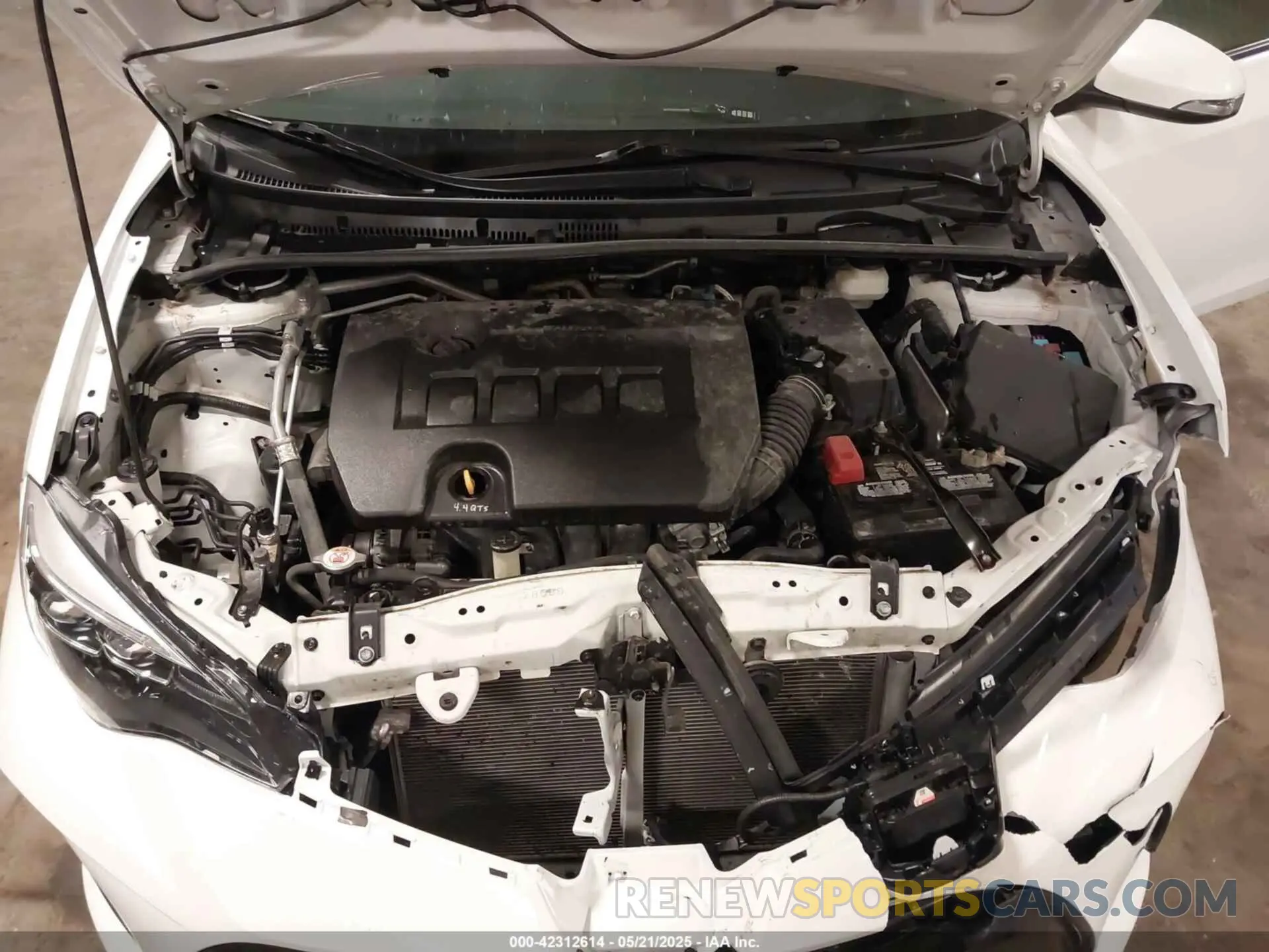 10 Photograph of a damaged car 5YFBURHE2KP903812 TOYOTA COROLLA 2019