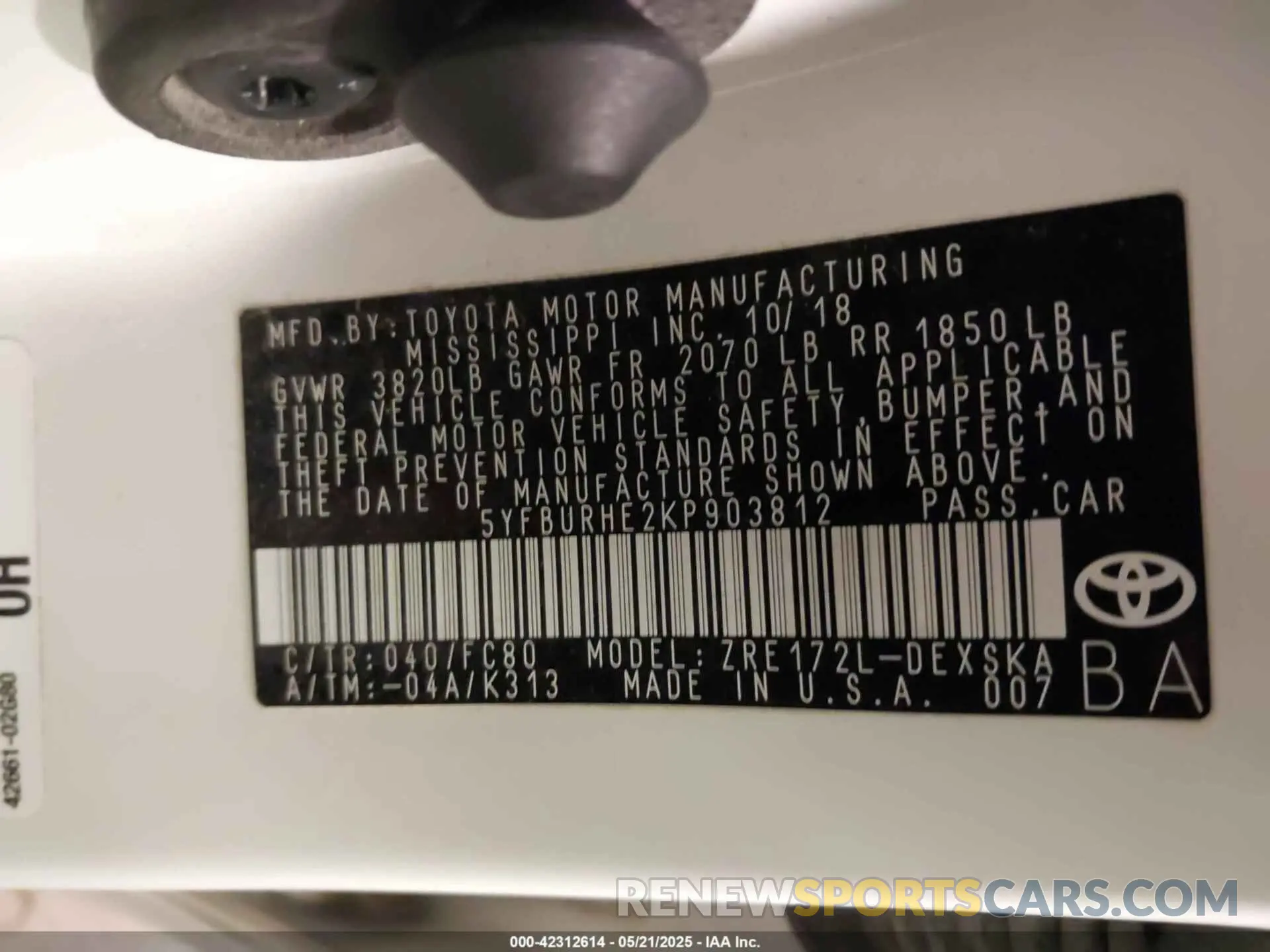 9 Photograph of a damaged car 5YFBURHE2KP903812 TOYOTA COROLLA 2019