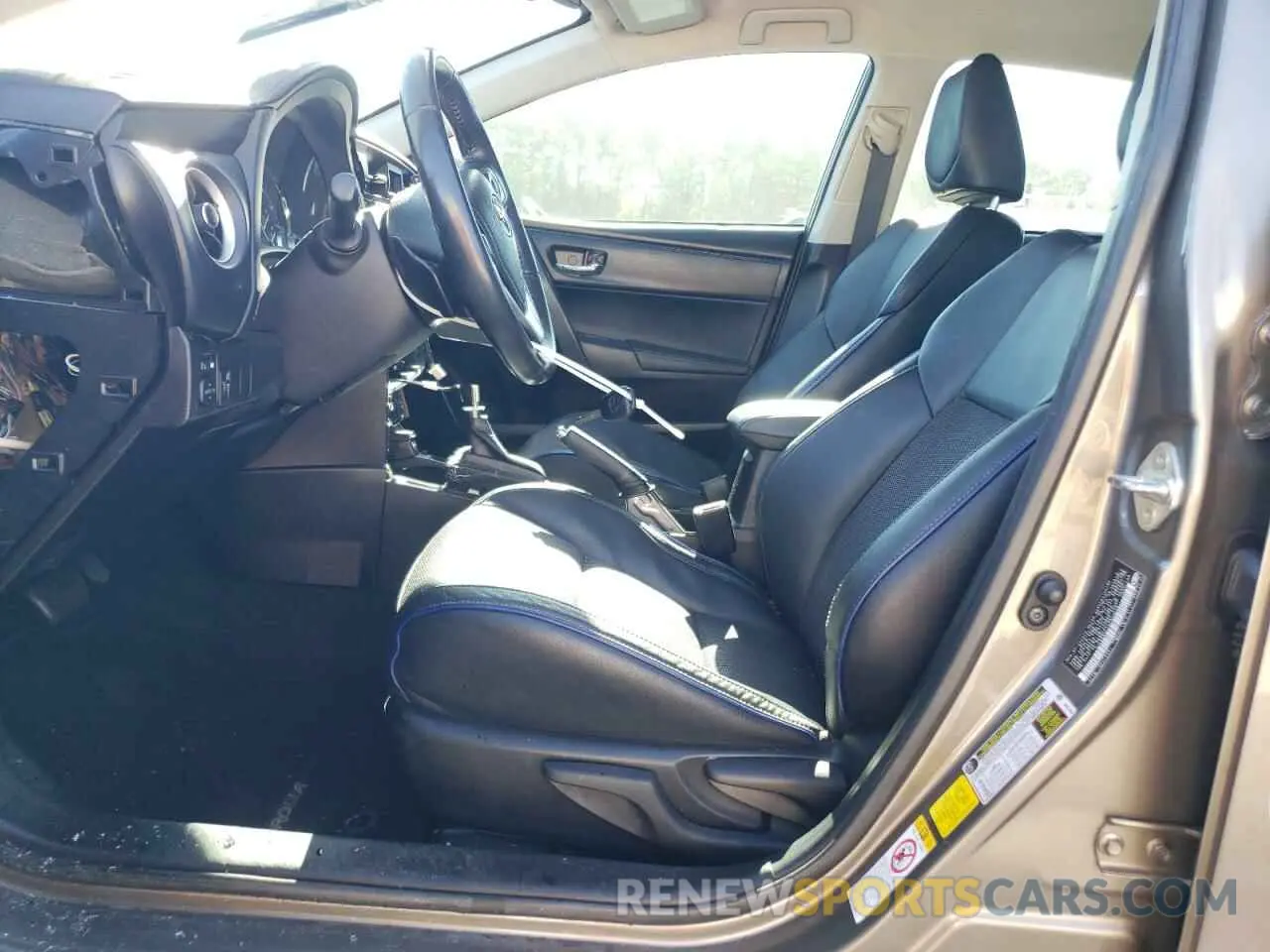 7 Photograph of a damaged car 5YFBURHE2KP909626 TOYOTA COROLLA 2019