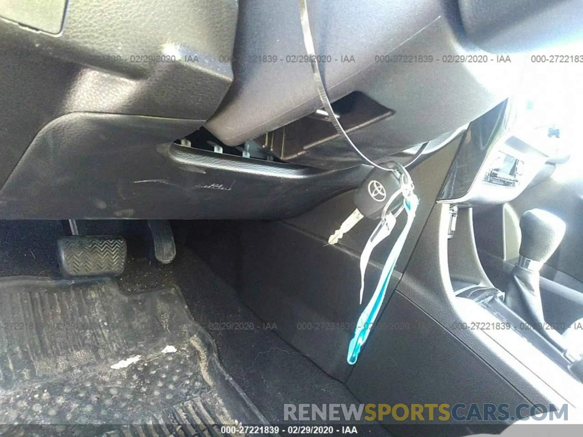 11 Photograph of a damaged car 5YFBURHE2KP912302 TOYOTA COROLLA 2019