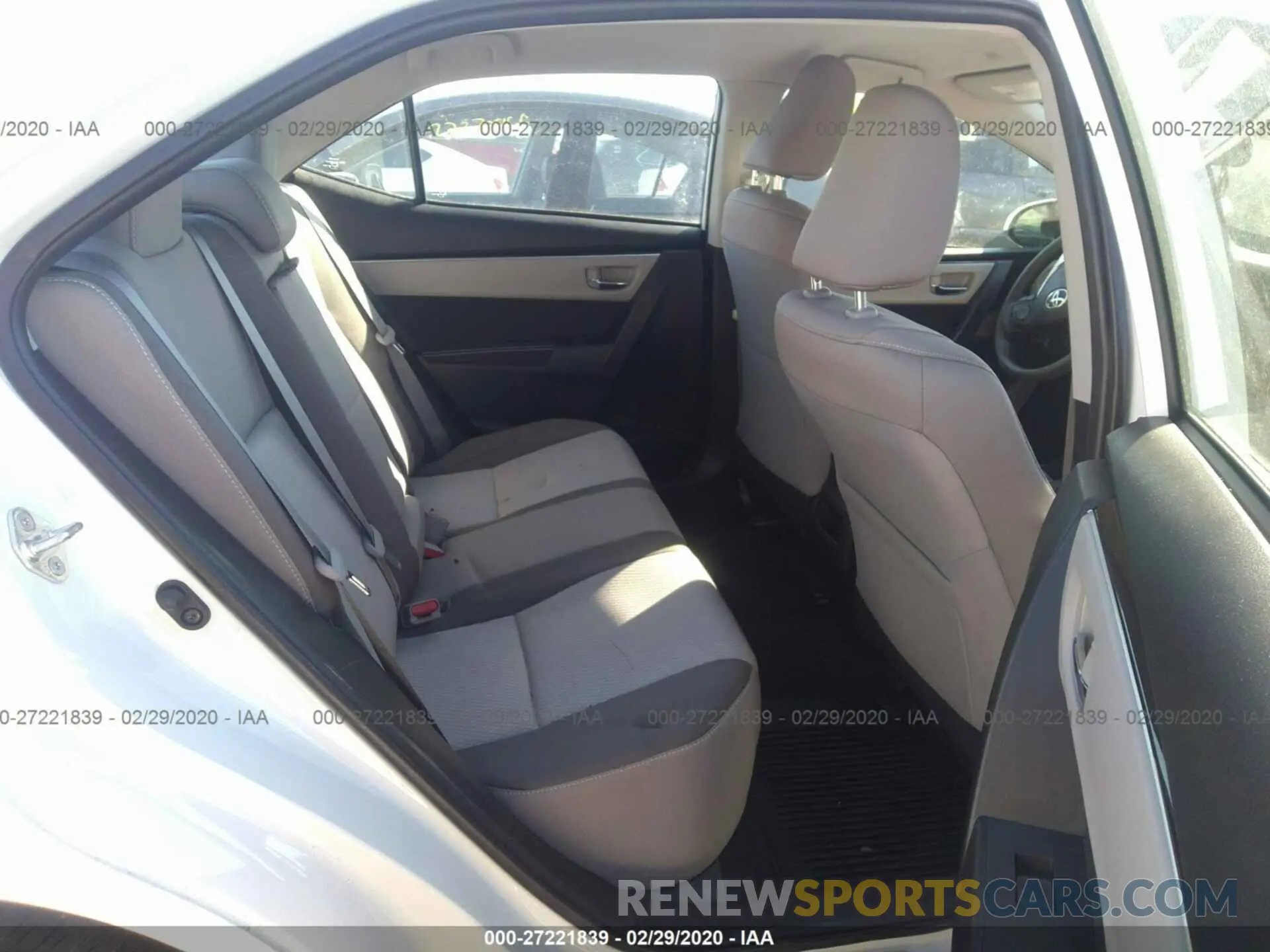 8 Photograph of a damaged car 5YFBURHE2KP912302 TOYOTA COROLLA 2019