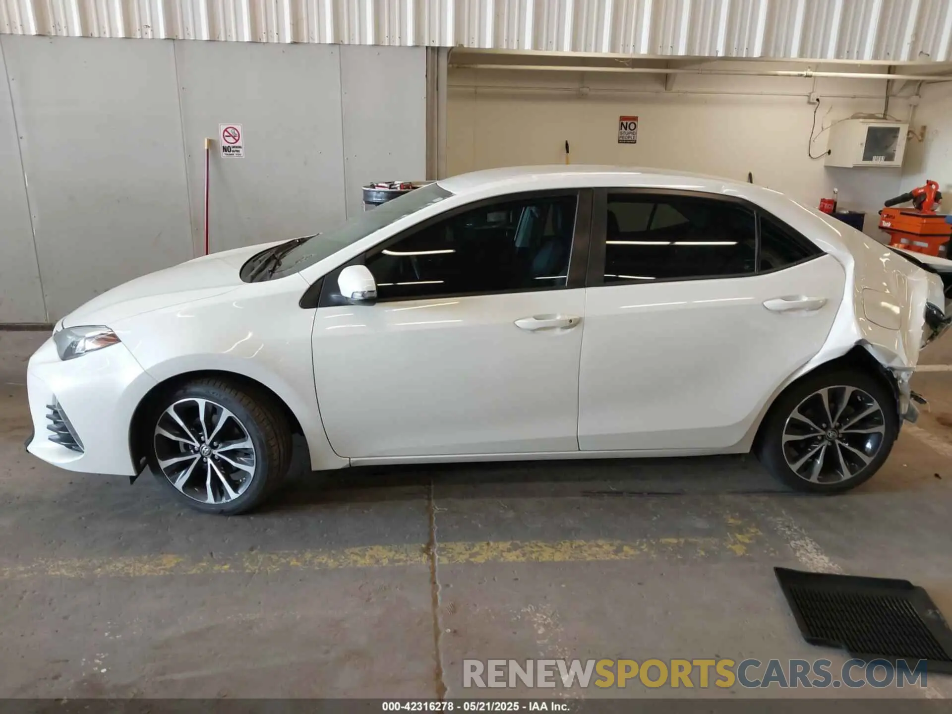13 Фотография поврежденного автомобиля 5YFBURHE2KP924014 TOYOTA COROLLA 2019